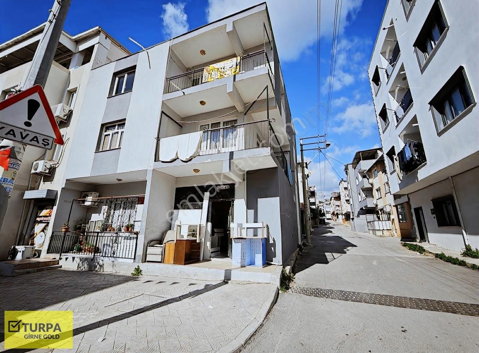 Bayraklı Postacılarda 2+1 Kiralık Daire