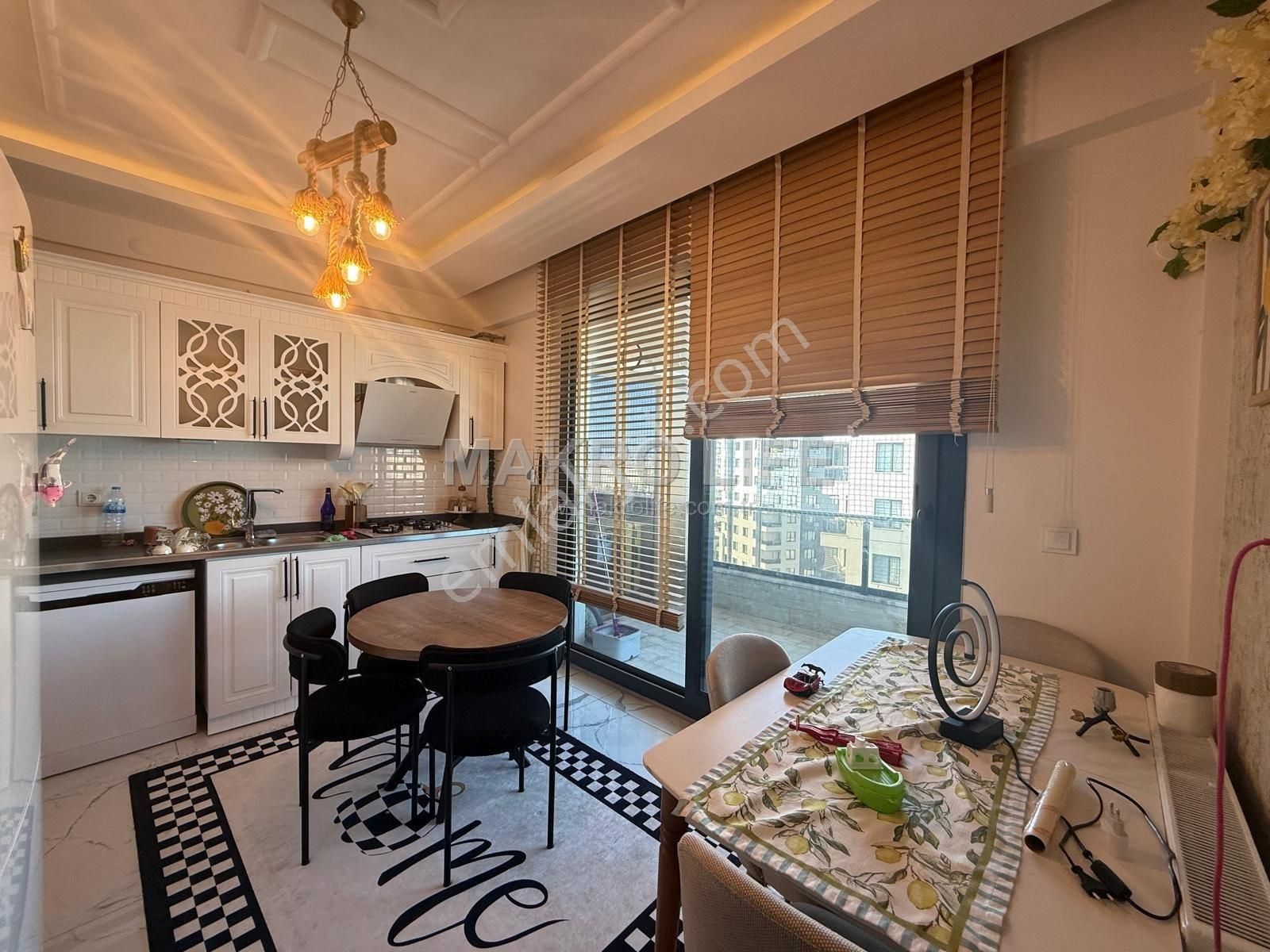 Urfa Yolu Mercedes Bayii Arkasında Eşyalı Kiralık 2+1 Daire, 95m² Brüt, 90m² Net Kullanım Alanı!