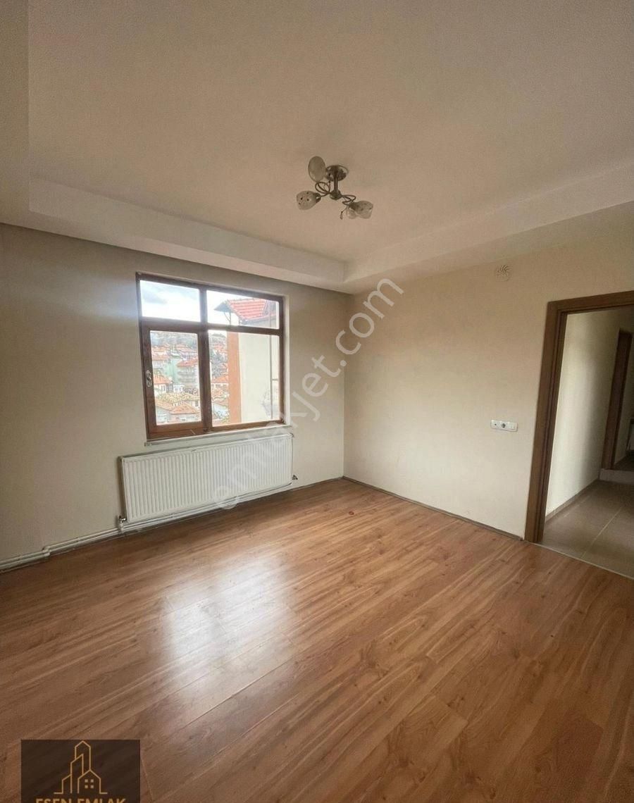 Esen Emlak'dan Merkezde Doğalgazlı 3+1 160m² Kiralık Daire - Görsel 12