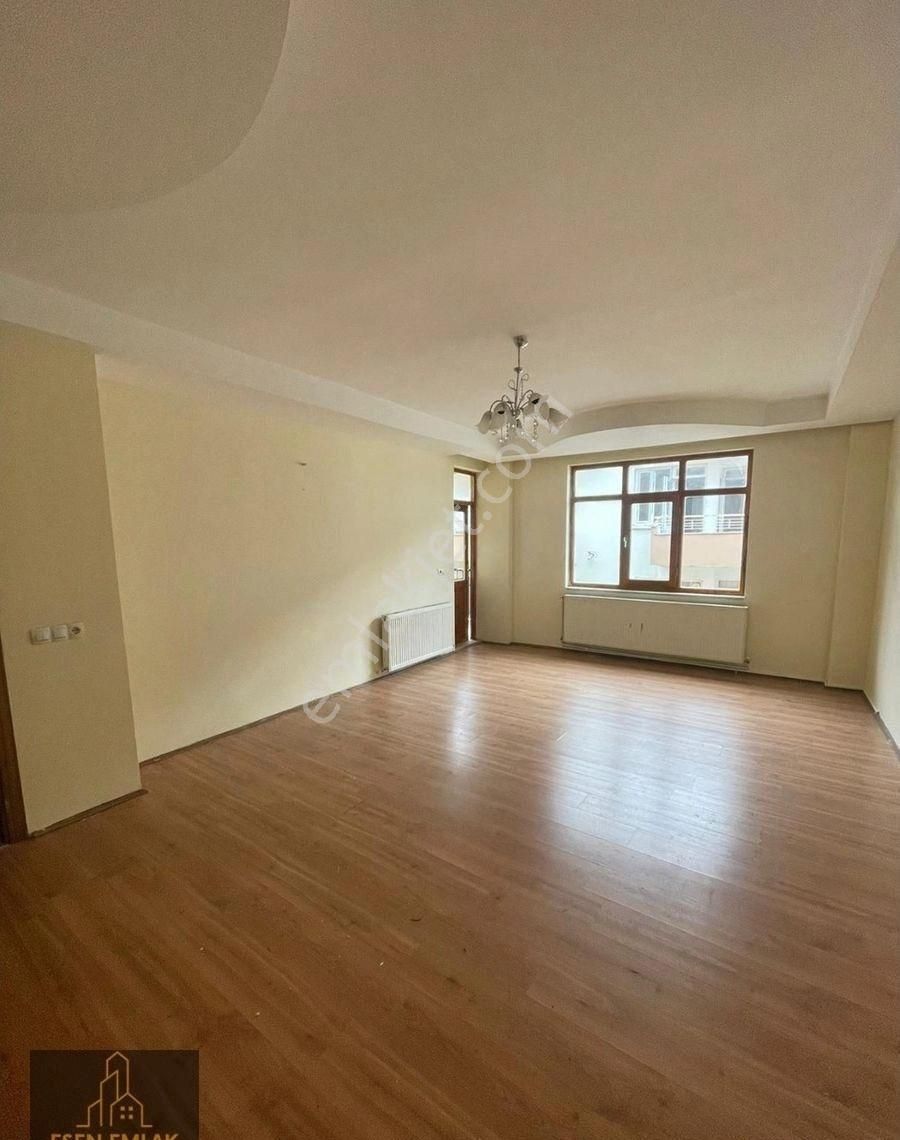 Esen Emlak'dan Merkezde Doğalgazlı 3+1 160m² Kiralık Daire - Görsel 14