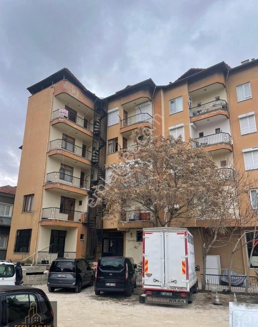 Esen Emlak'dan Merkezde Doğalgazlı 3+1 160m² Kiralık Daire - Görsel 10