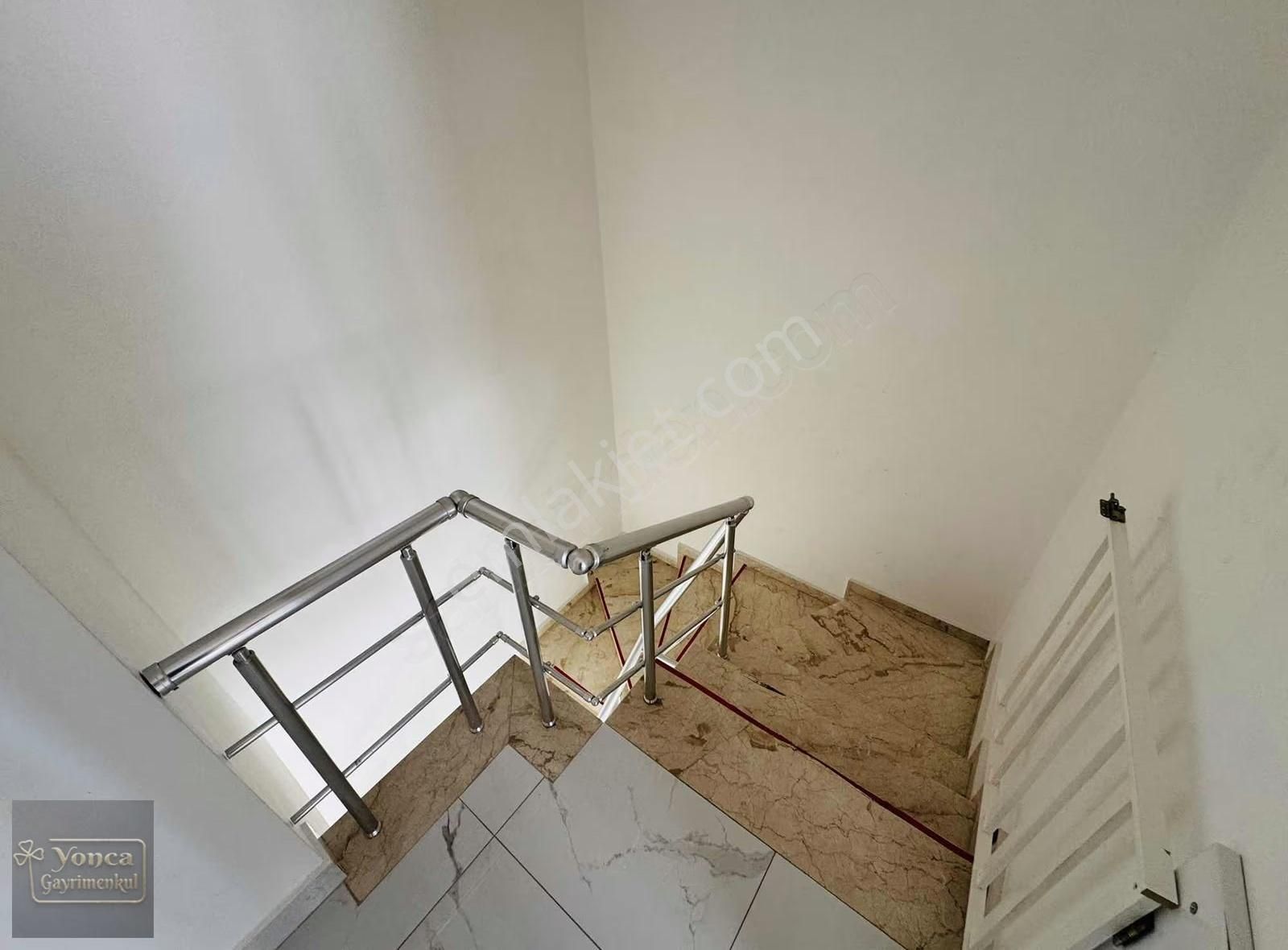 Alanya Merkez Site İçi 2+1 Dubles Full Eşyalı Denize 200 Metre - Görsel 15