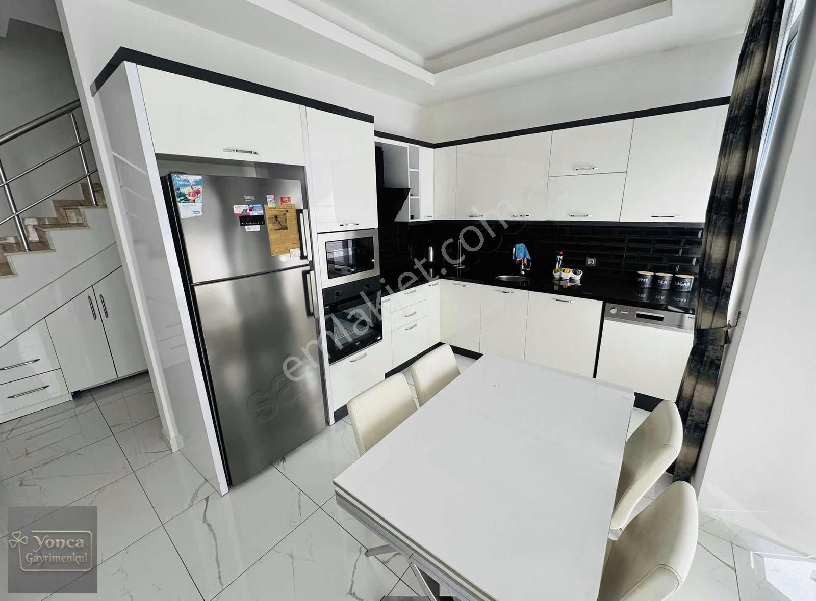 Alanya Merkez Site İçi 2+1 Dubles Full Eşyalı Denize 200 Metre - Görsel 8