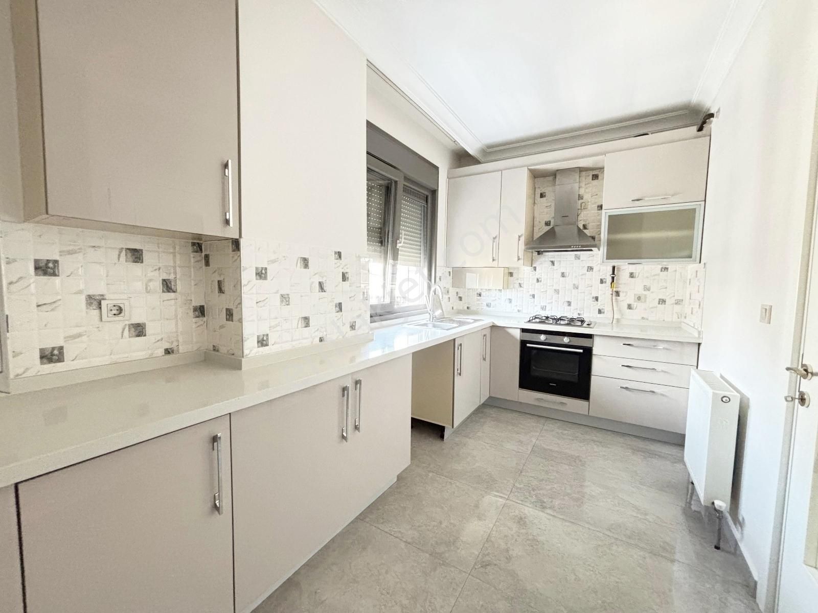 Tek Yetkili Suadiye'de 3+1 Net 95m2 Ebv Banyolu Fırsat Daire - Görsel 12