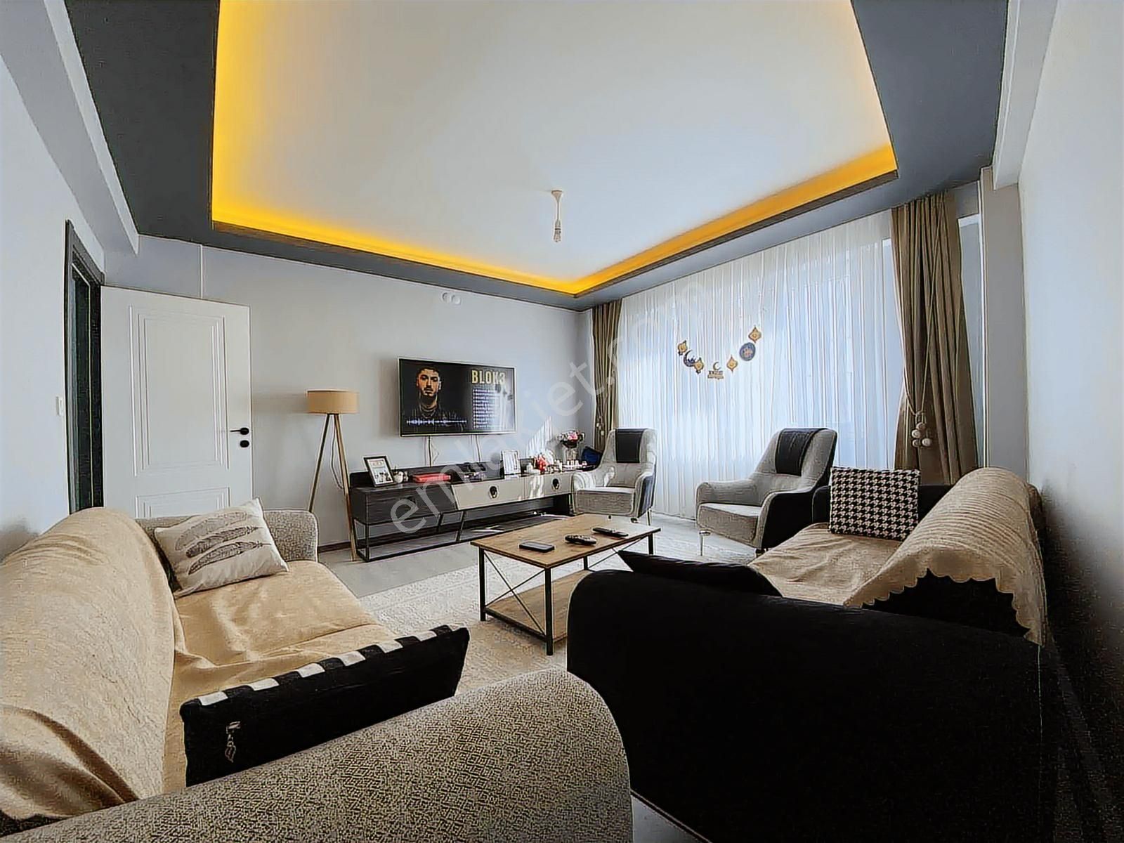 Es Modern'den Esentepe Eğitimciler Caddesi Yakını 3+1