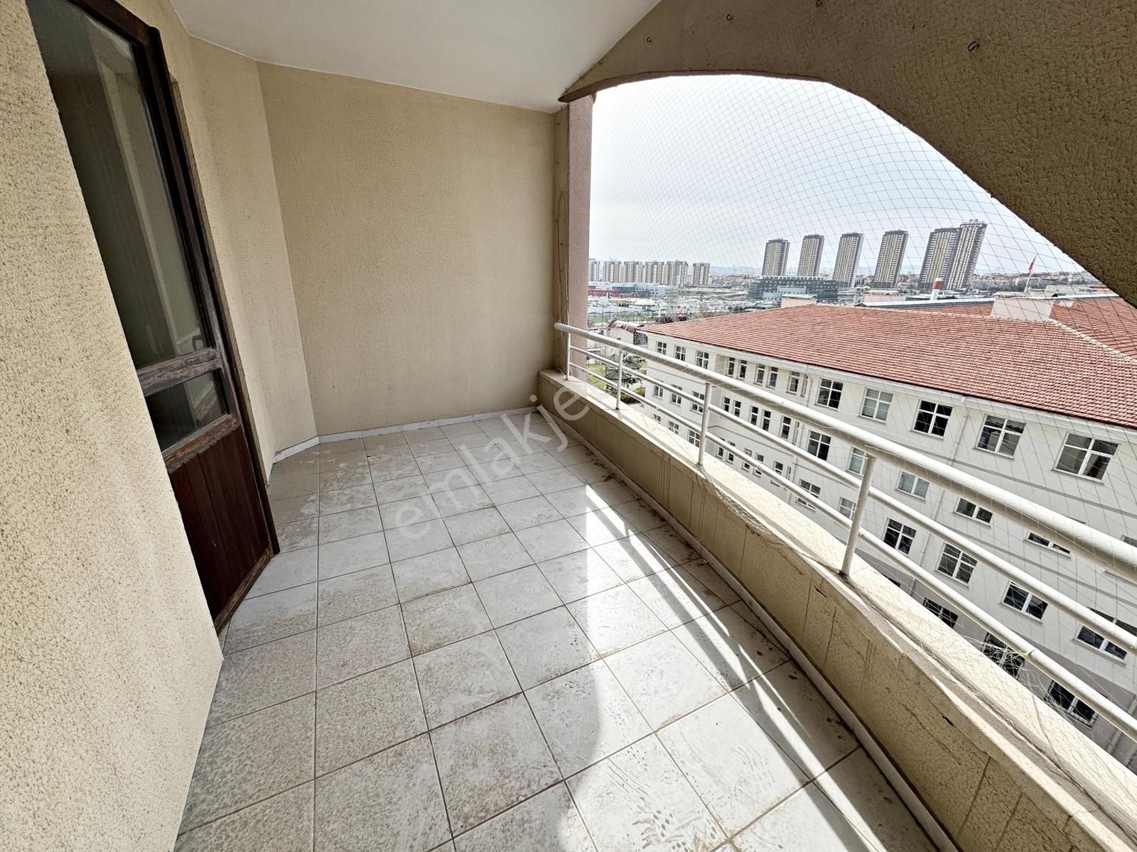 5+1 2 Bloklu Sitede Şehir Hastanesi Karşısı Bölgede Emsalsiz - Görsel 25