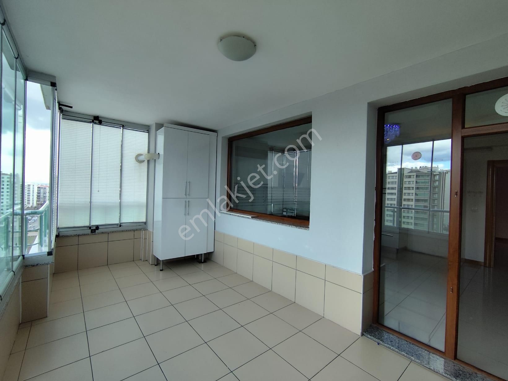 Şehir Hastanesi Civarı Satılık Prestijli 4+1 Ara Kat Daire - Görsel 4