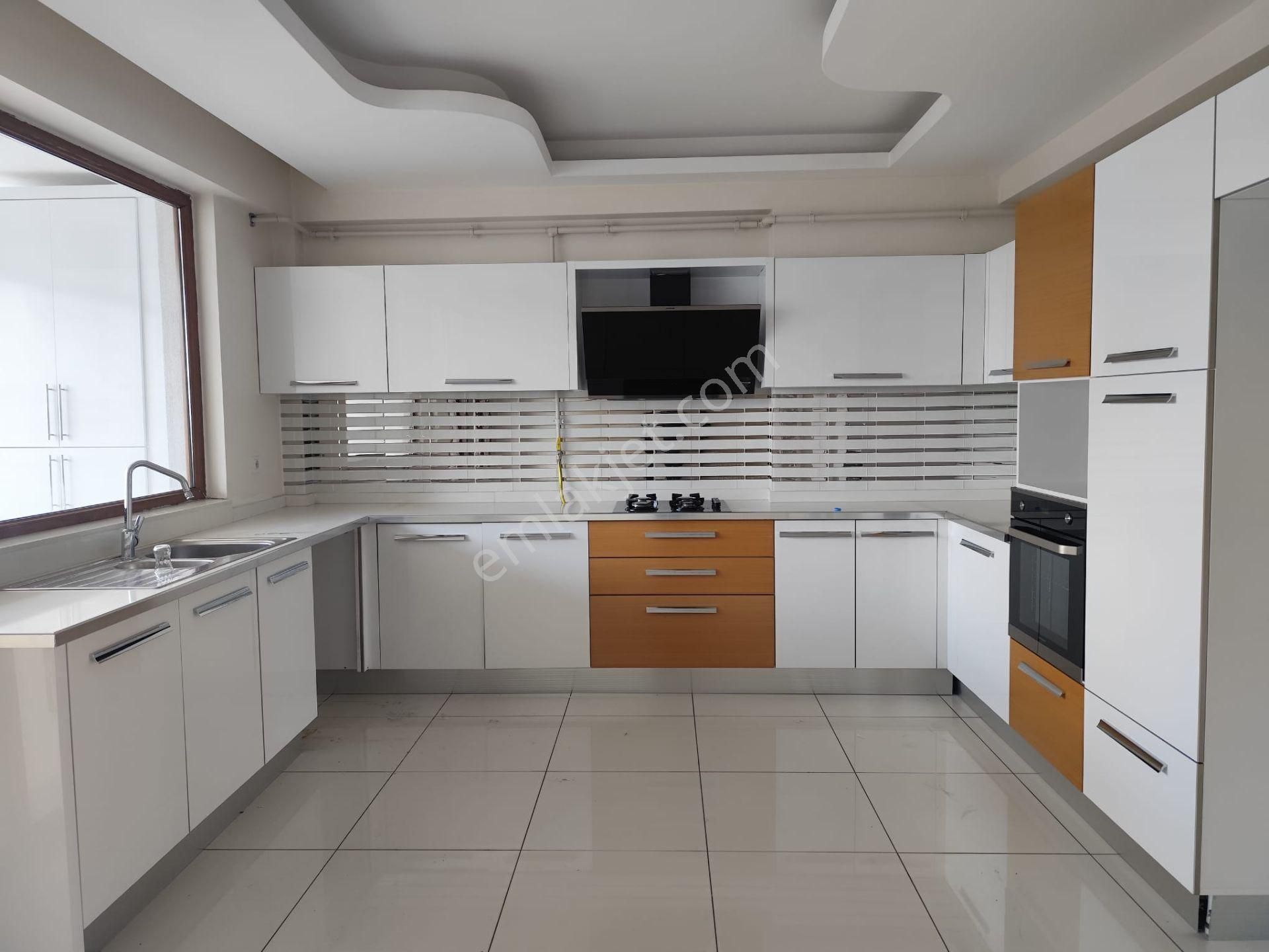 Şehir Hastanesi Civarı Satılık Prestijli 4+1 Ara Kat Daire - Görsel 2