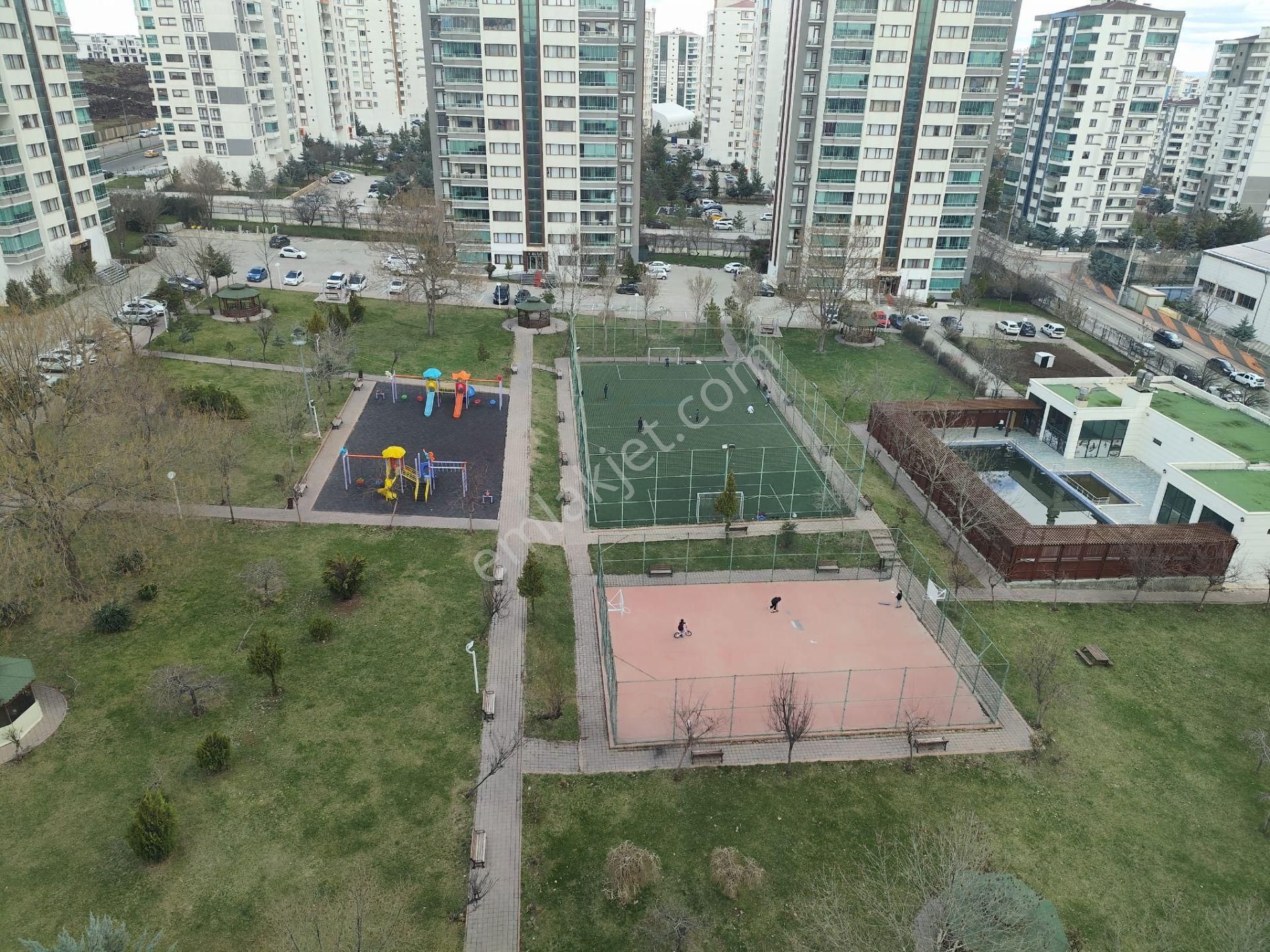 Şehir Hastanesi Civarı Satılık Prestijli 4+1 Ara Kat Daire - Görsel 29