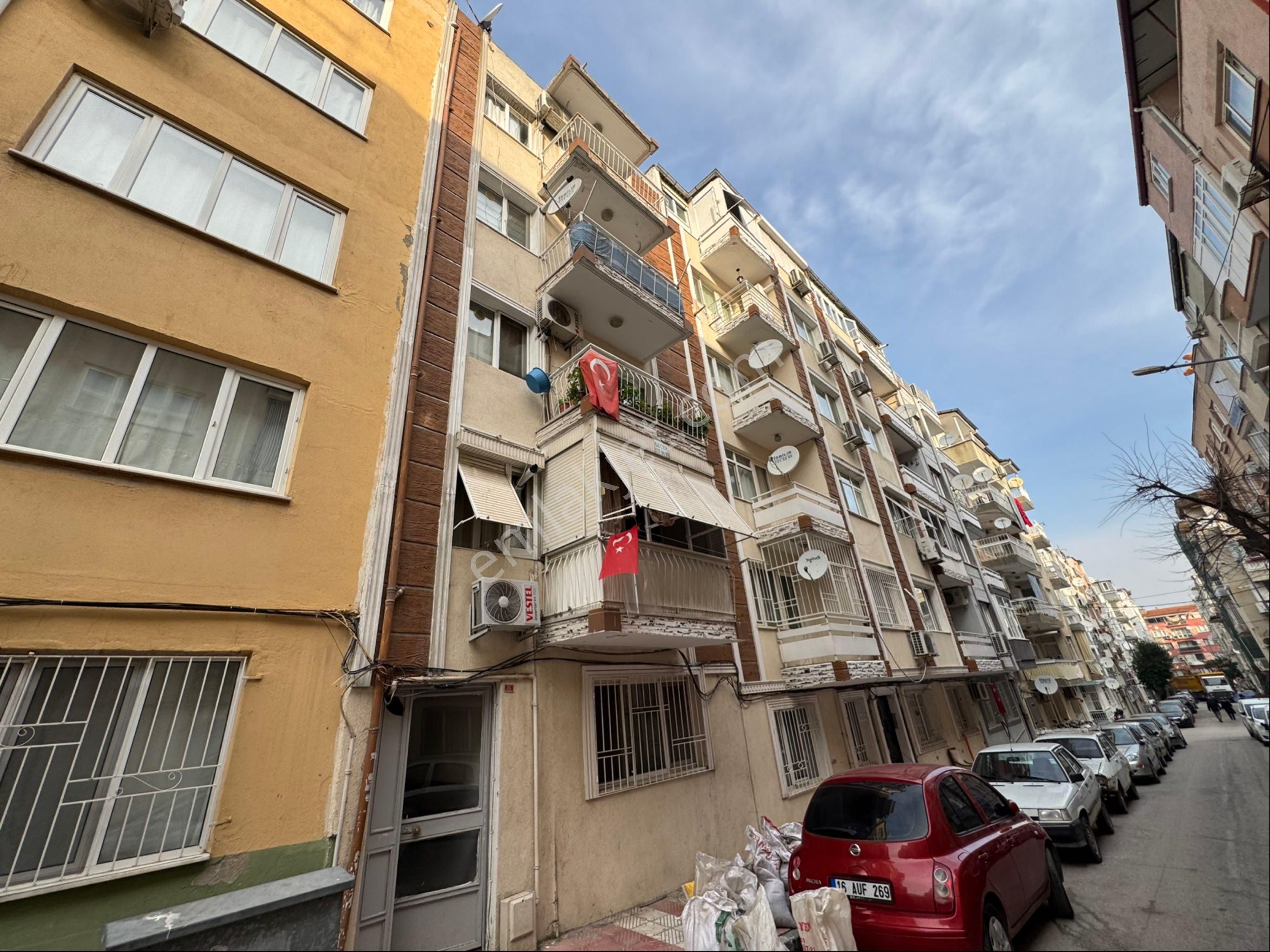 Şehrin Merkezi Mimar Sinan Mah Satılık Tadilatlı Dairemiz - Görsel 2