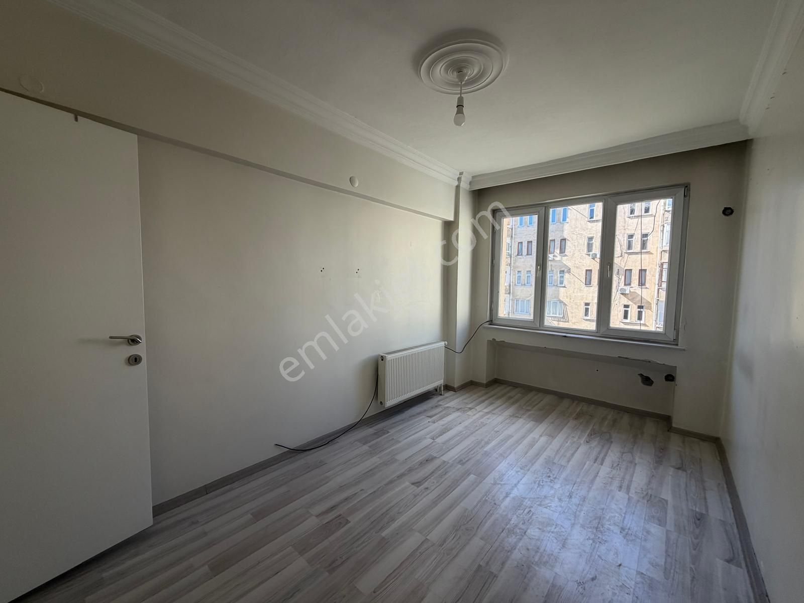 Ofiste 3+1 Ara Kat Kiralık Daire - Görsel 15