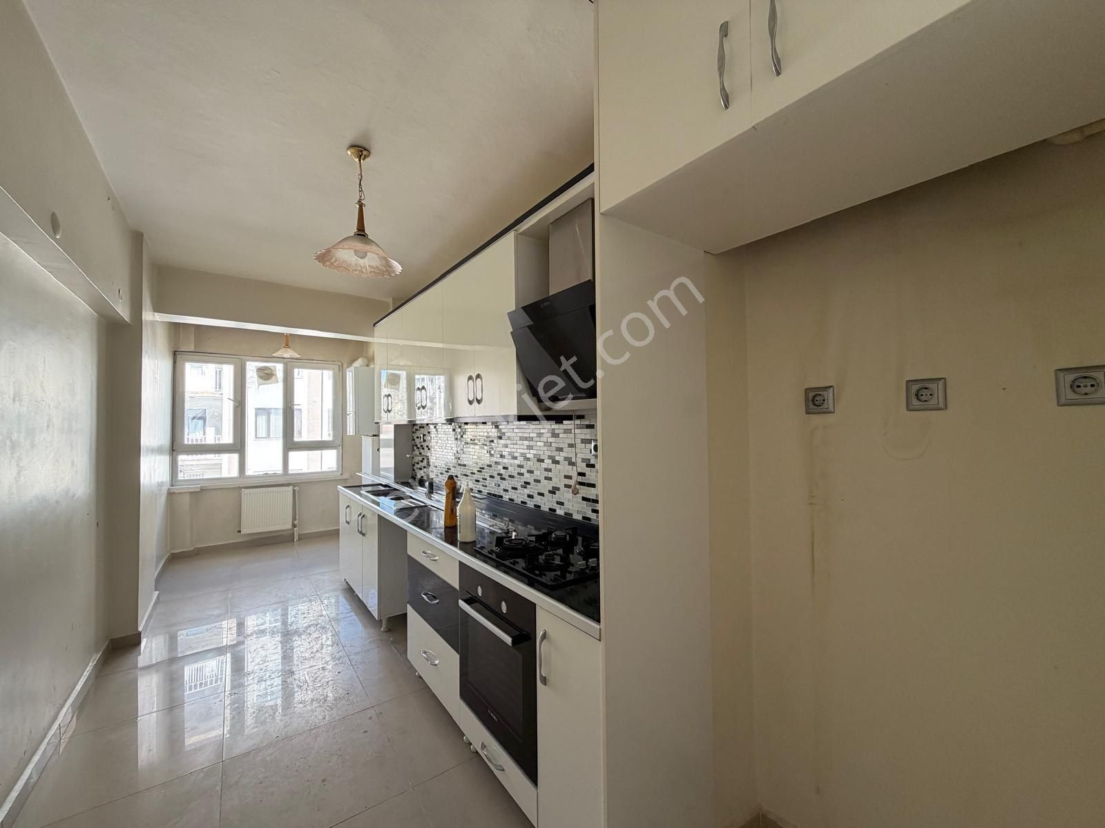 Ofiste 3+1 Ara Kat Kiralık Daire - Görsel 19