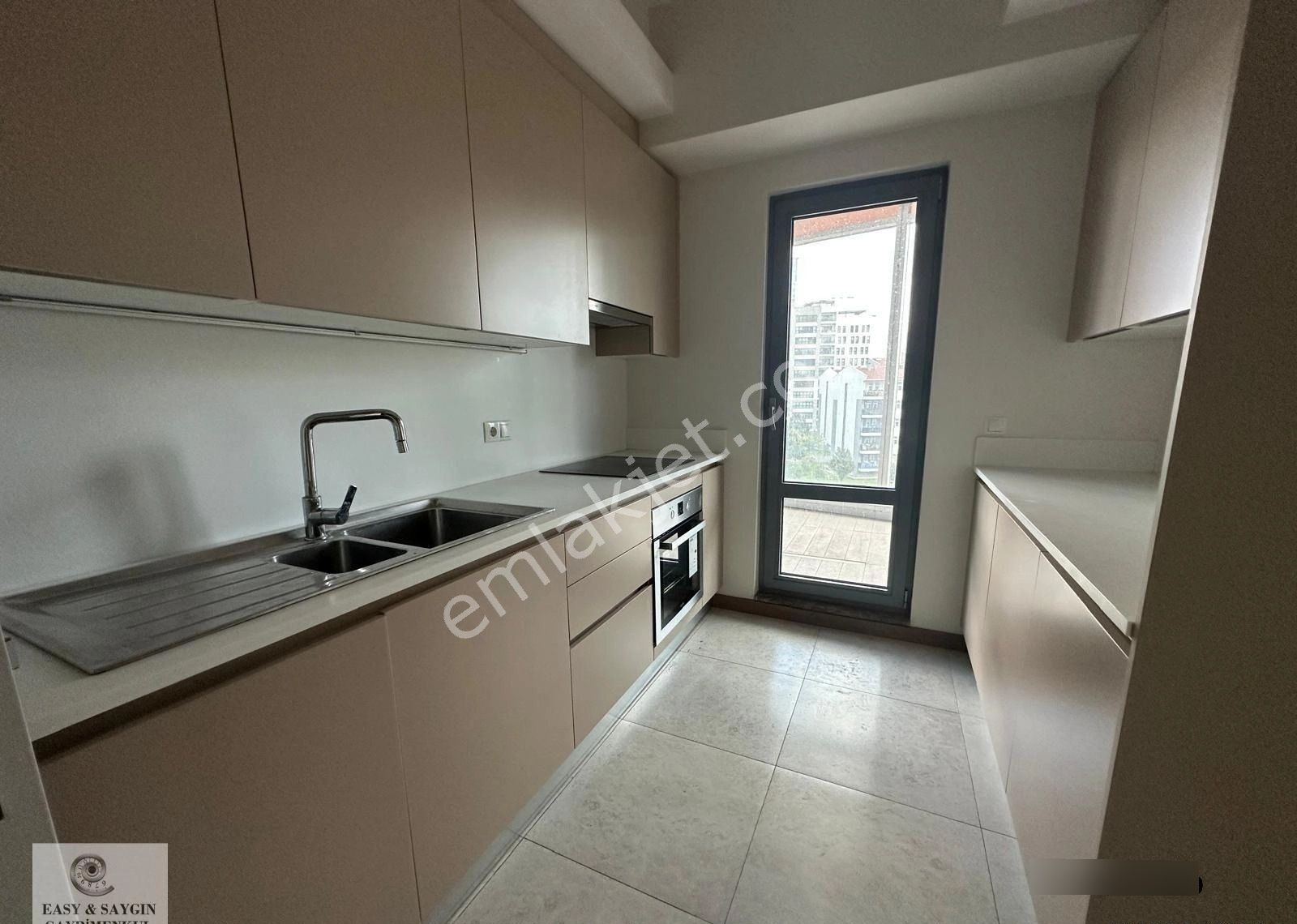 Boş! Maslak 1453’te Cadde Manzaralı 2+1 –aylık Ödeme - Kapalı Mutfak - Görsel 3