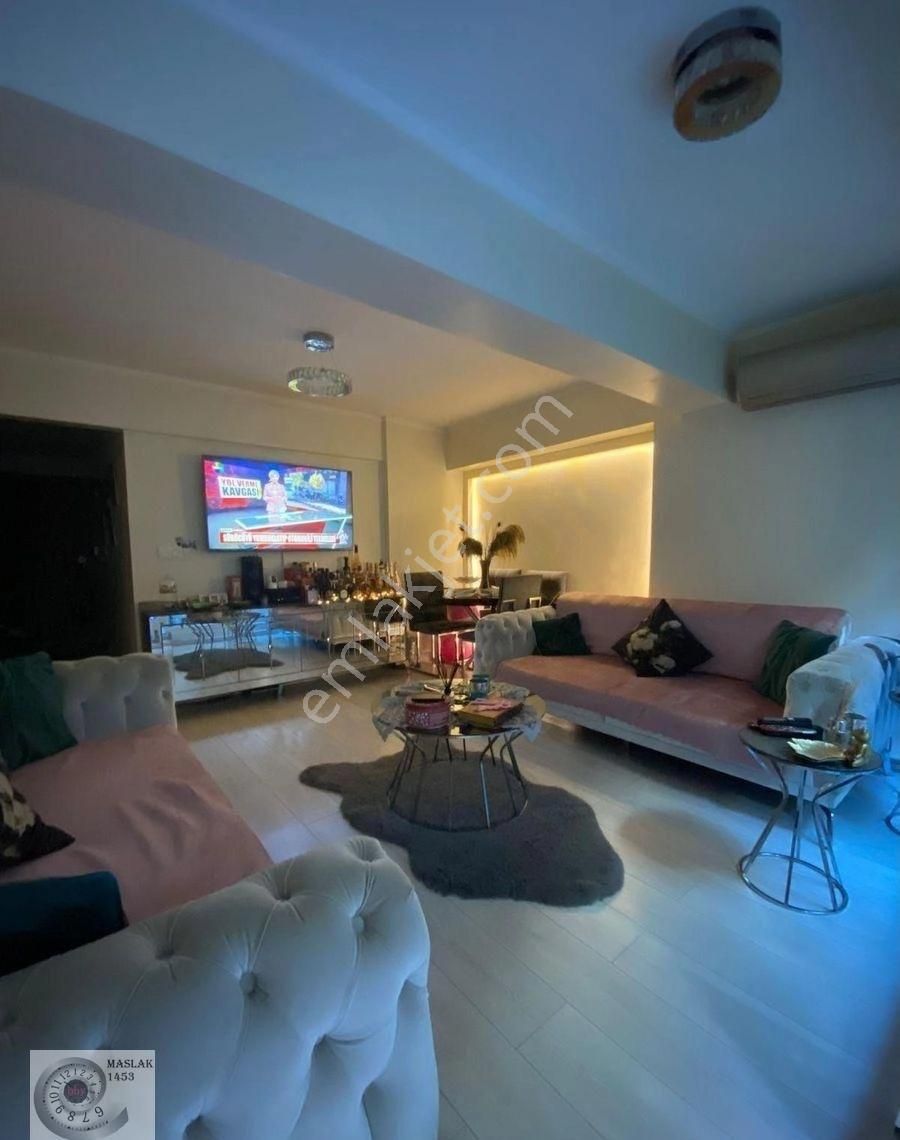 Ortaköy'de Özel Tasarım Geniş Bahçe Kullanımlı Satılık Giriş Kat***acil Satılık*** - Görsel 13