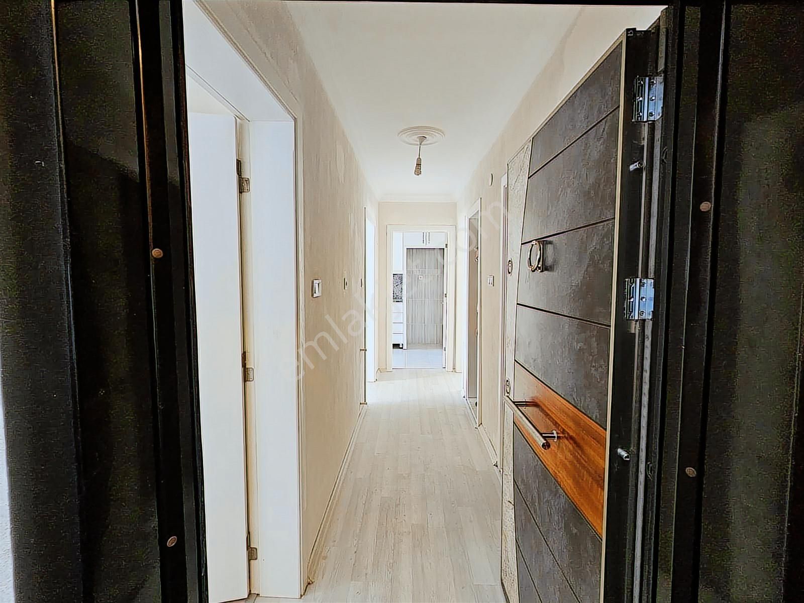 Buca Yeşilbağlar Mah Satılık 106m2 3+1 4 Kat Kullanışlı Daire - Görsel 16