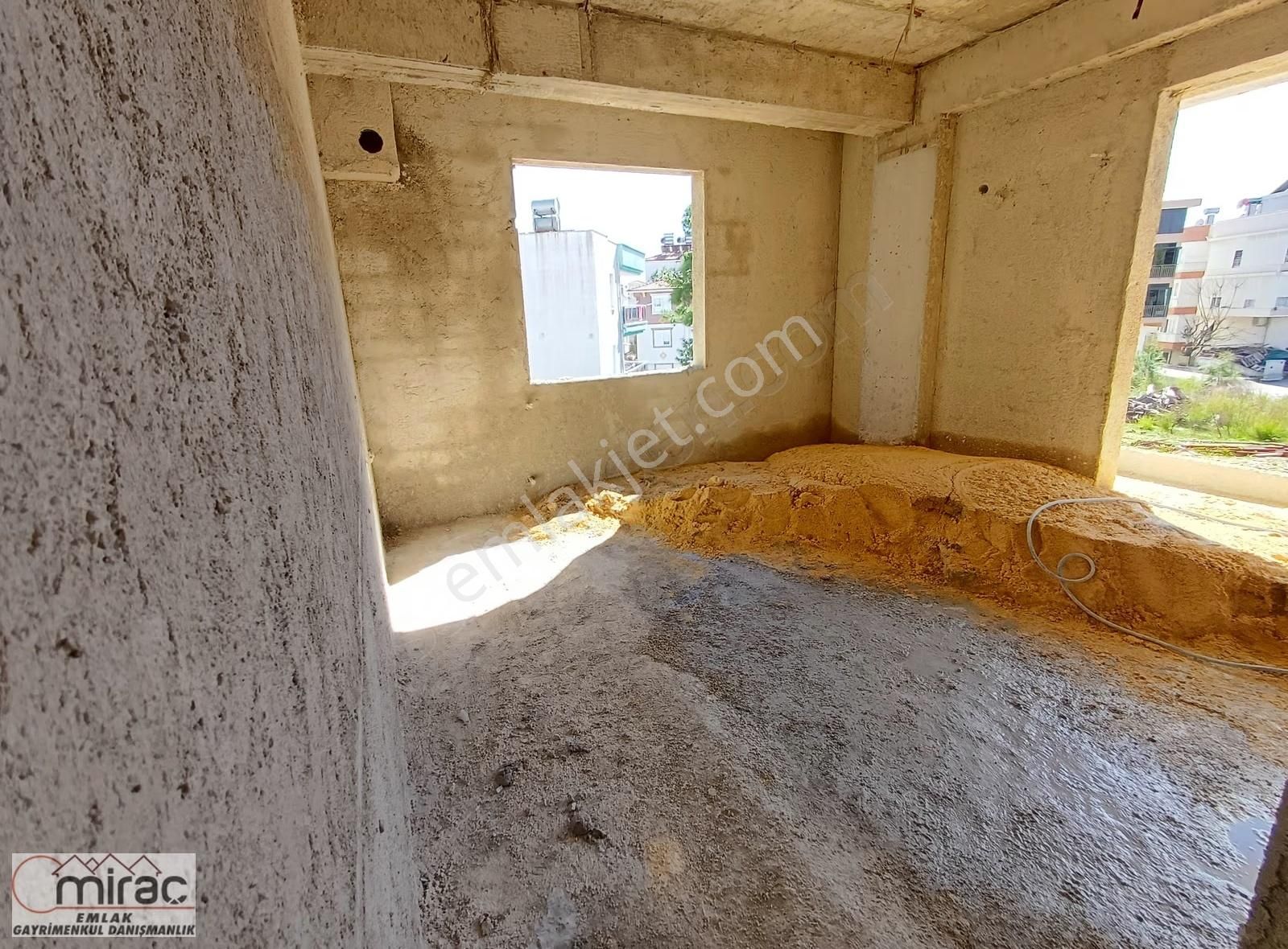 Manavgat Sarılar Çamlık Bölgesi'nde 3+1 Arakat Daire - Görsel 8