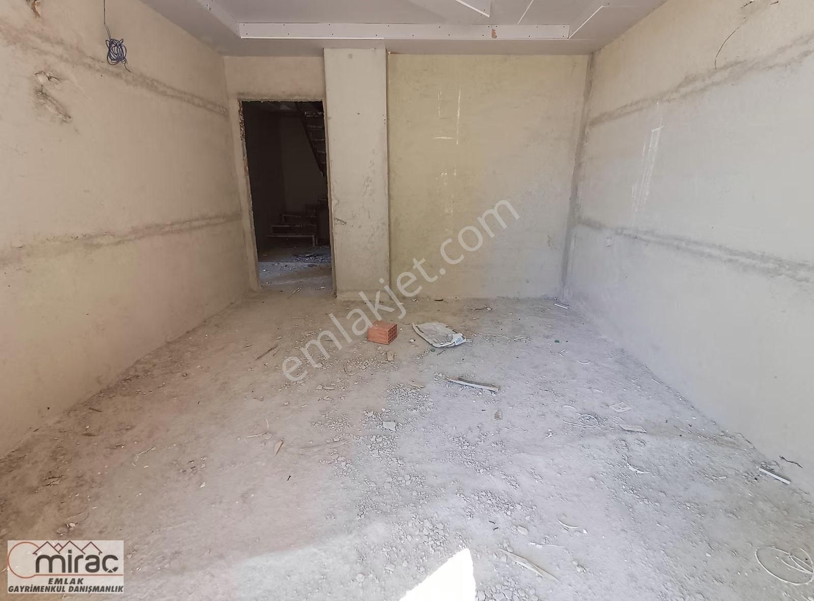 Manavgat Sarılar Çamlık Bölgesi'nde 3+1 Arakat Daire