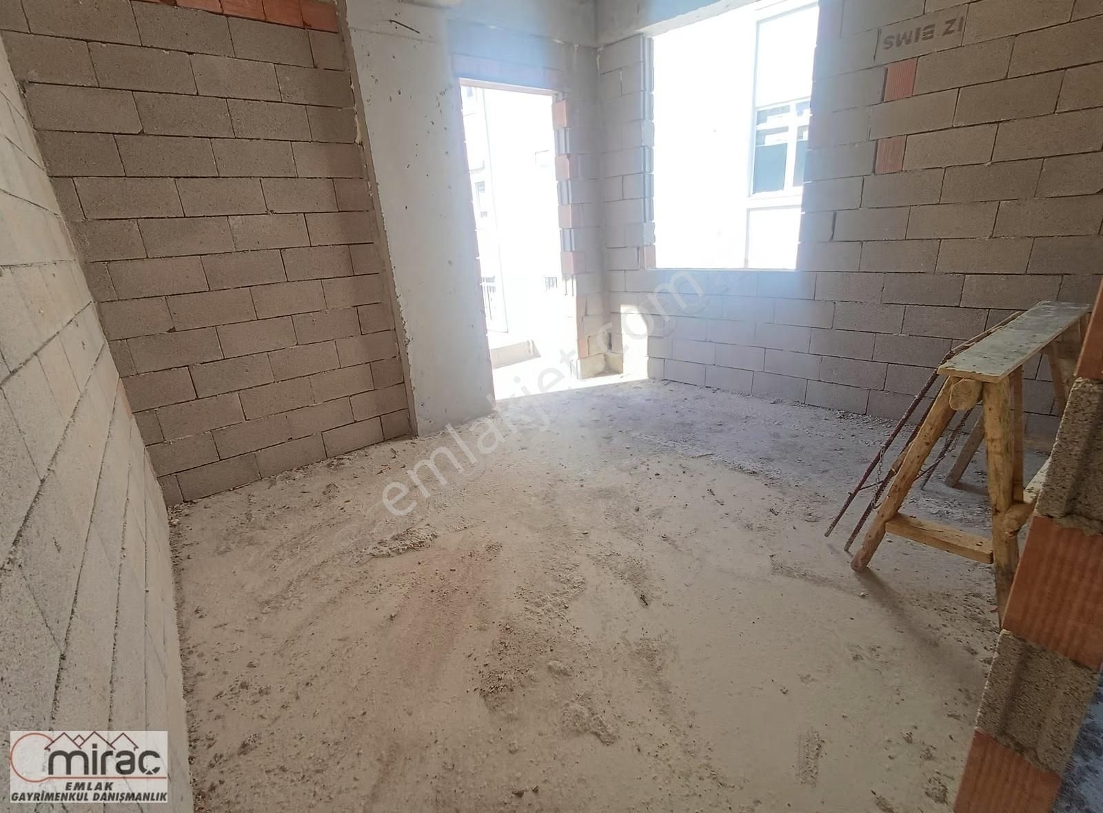 Sarılar Kavaklı Sınırında İnşaat'tan Uygun Satılık Arakat Daire - Görsel 3