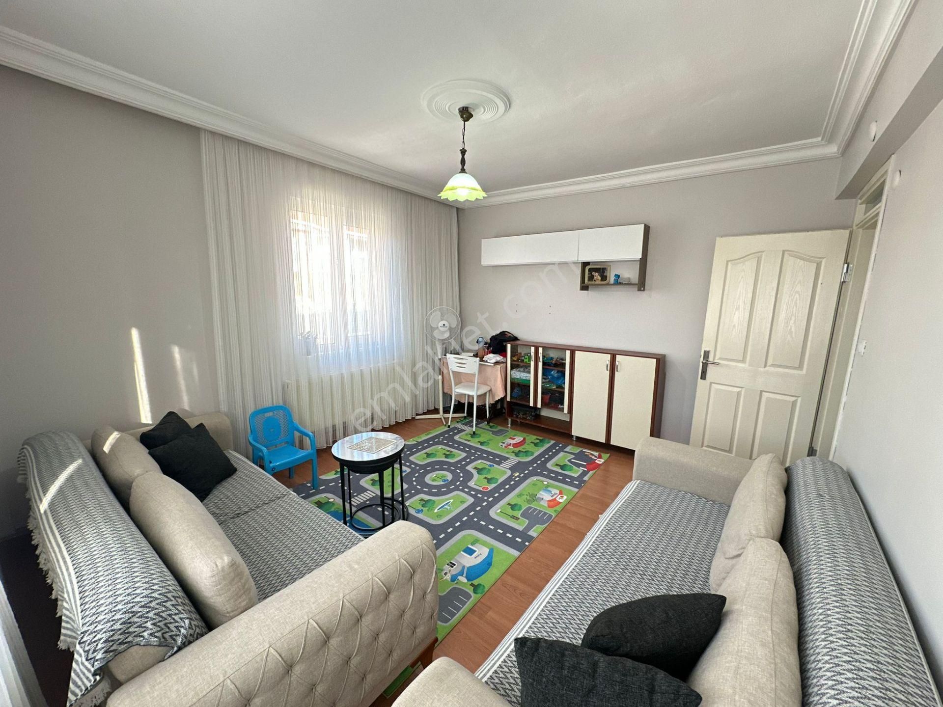 Alipaşa Mahallesinde Tenis Kafe Karşısı 3+1 Masrafsız Daire - Görsel 9