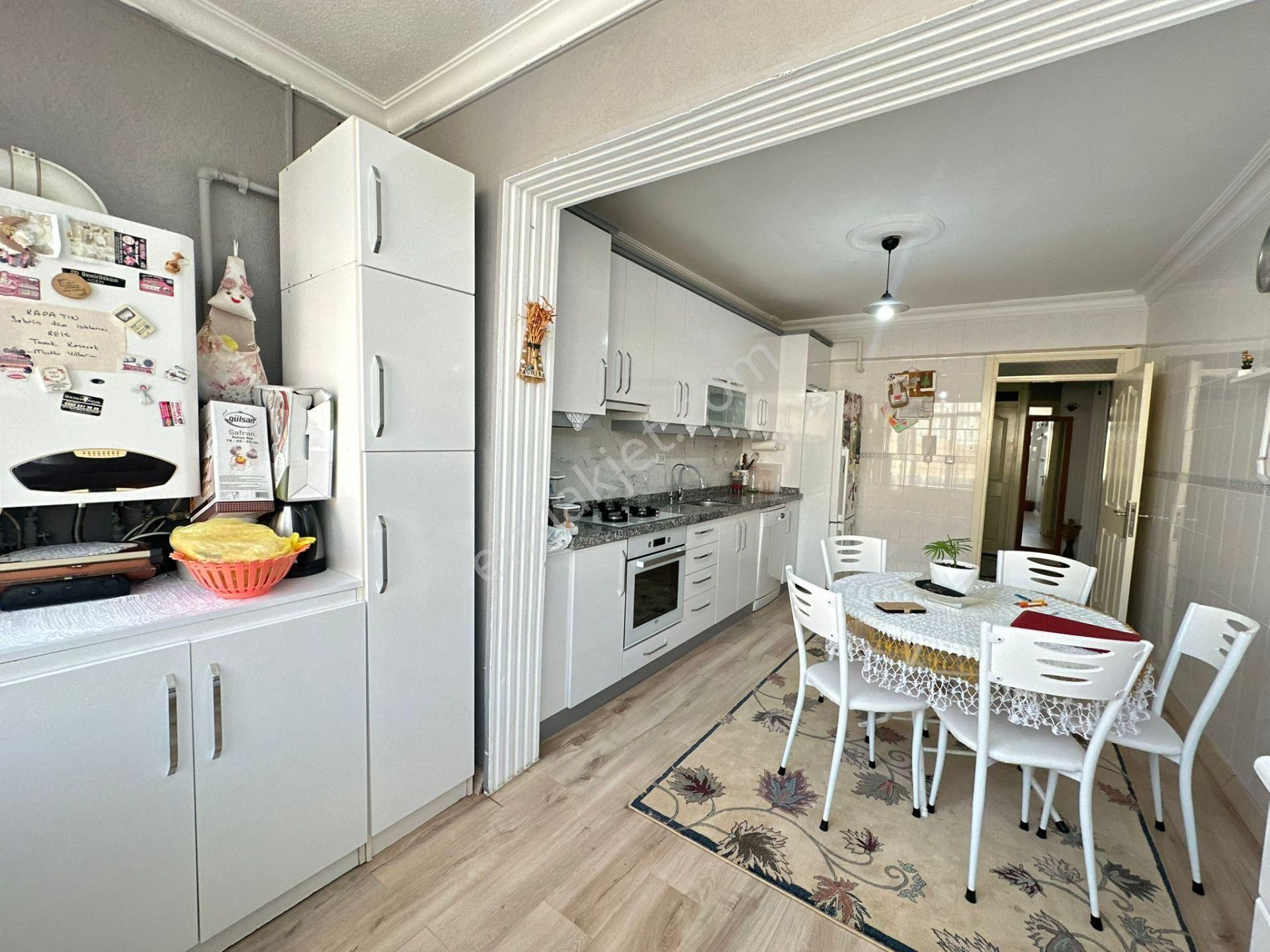 Alipaşa Mahallesinde Tenis Kafe Karşısı 3+1 Masrafsız Daire - Görsel 5