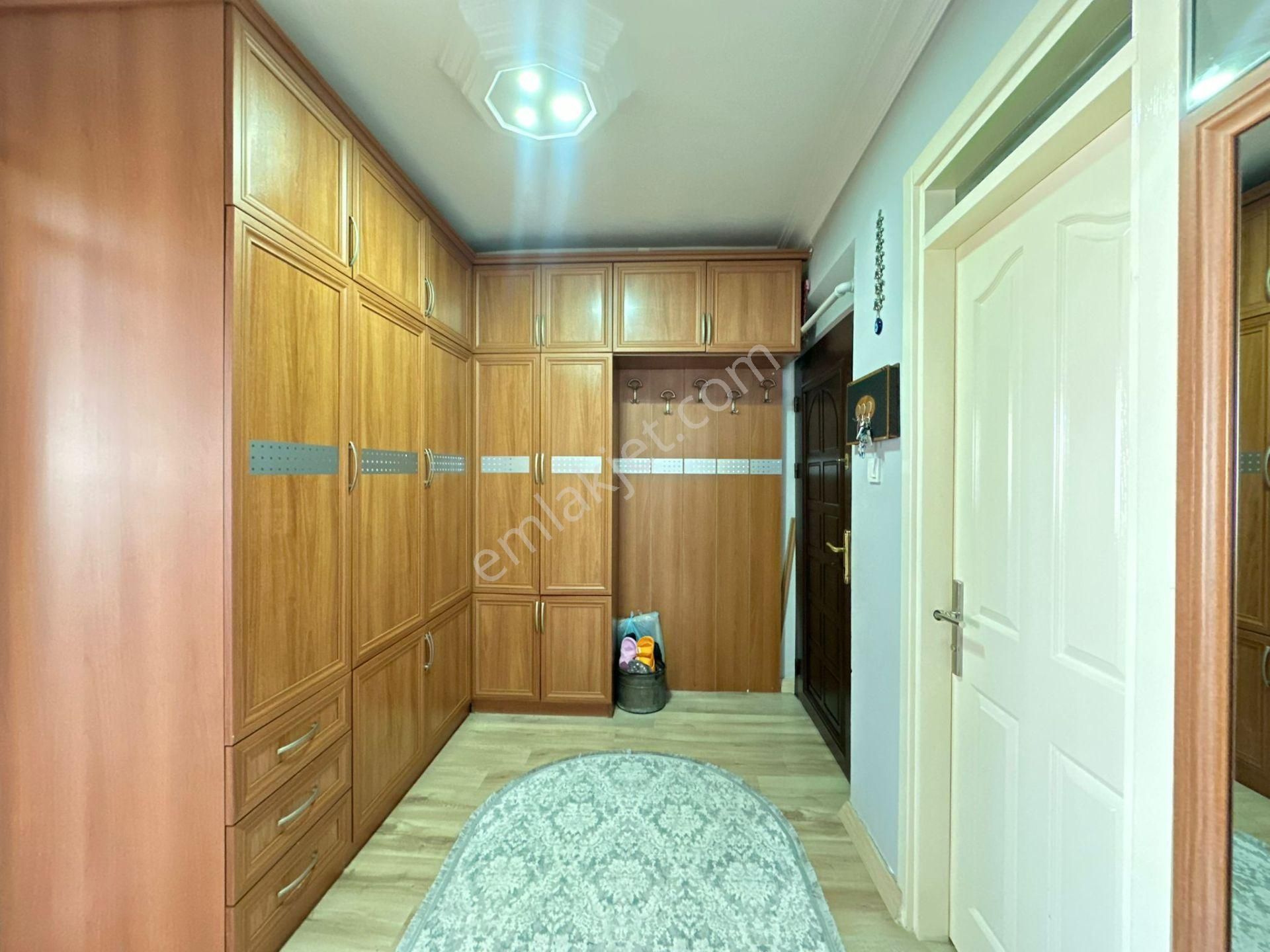 Alipaşa Mahallesinde Tenis Kafe Karşısı 3+1 Masrafsız Daire - Görsel 8