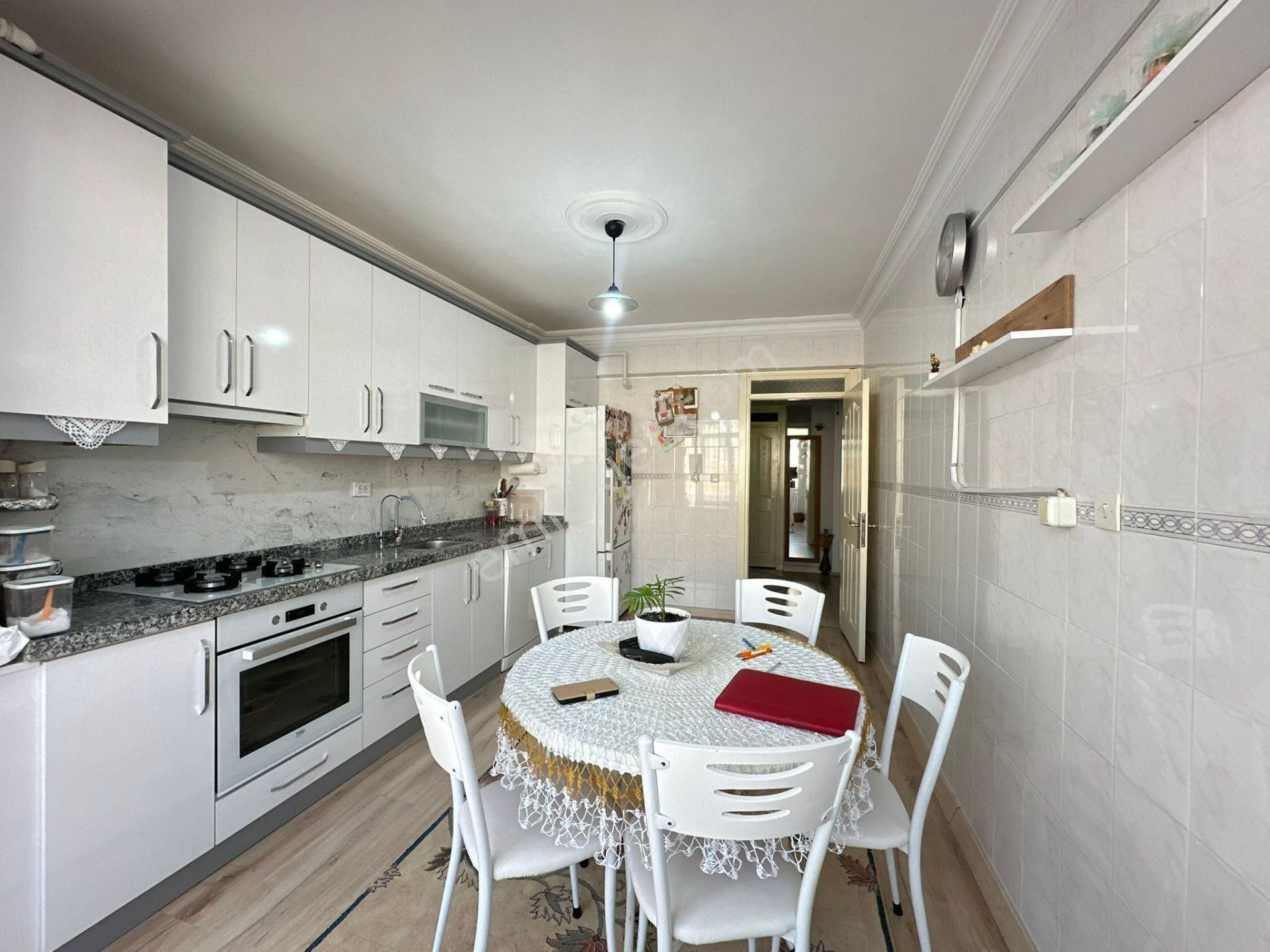 Alipaşa Mahallesinde Tenis Kafe Karşısı 3+1 Masrafsız Daire - Görsel 11