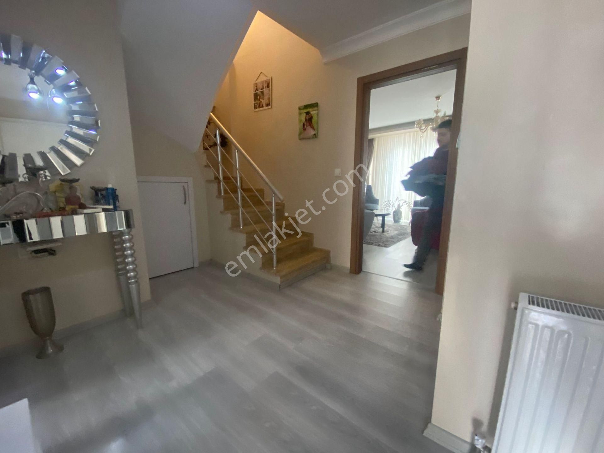 Bursa Yıldırım Akçağlayan'da 4+1 170m2 7 Yıllık Binada Dublex - Görsel 12