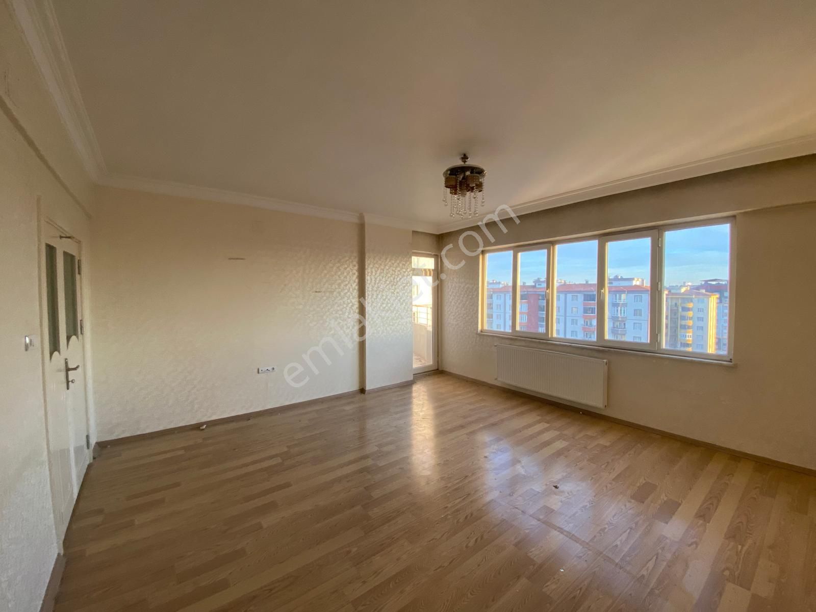 Millioğlu İnşaattan Karataş'ta Tramvay'a Sıfır 3+1 Satılık Daire