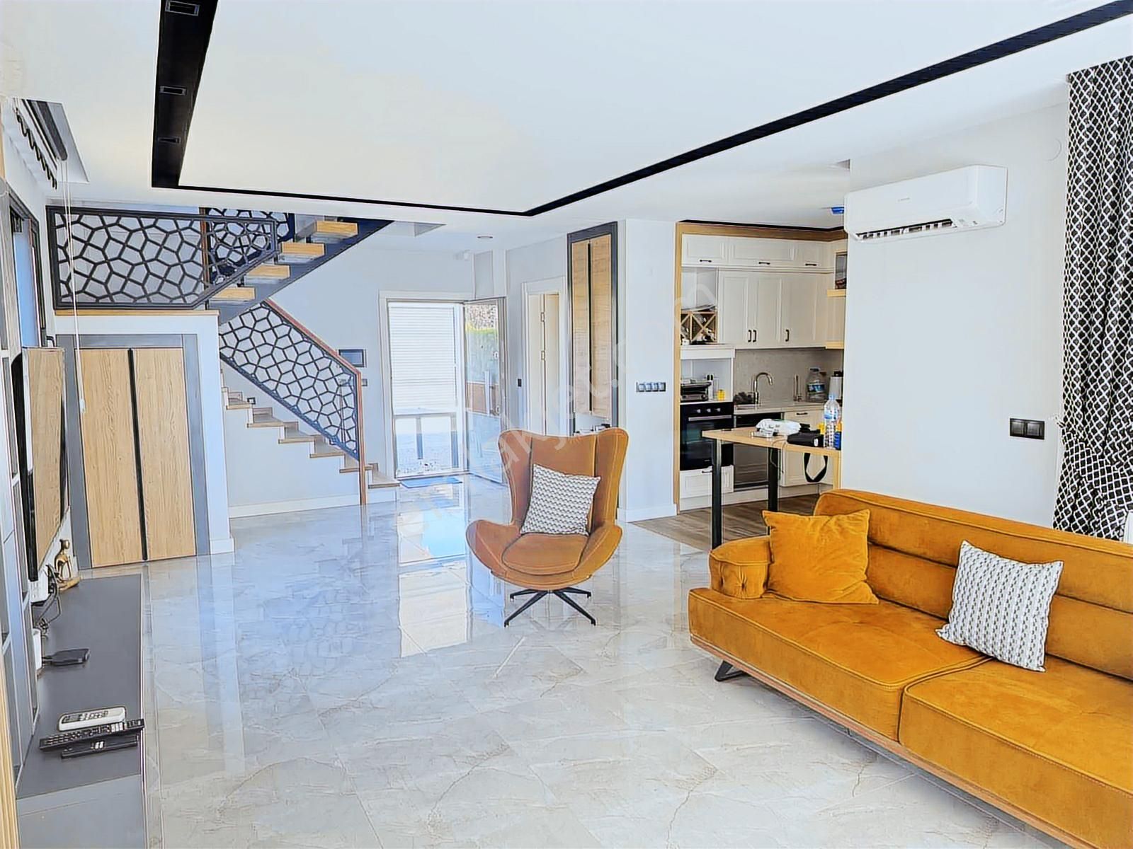 Sevgi Plajına Yakın Satılık 3+1 Villa - Görsel 24