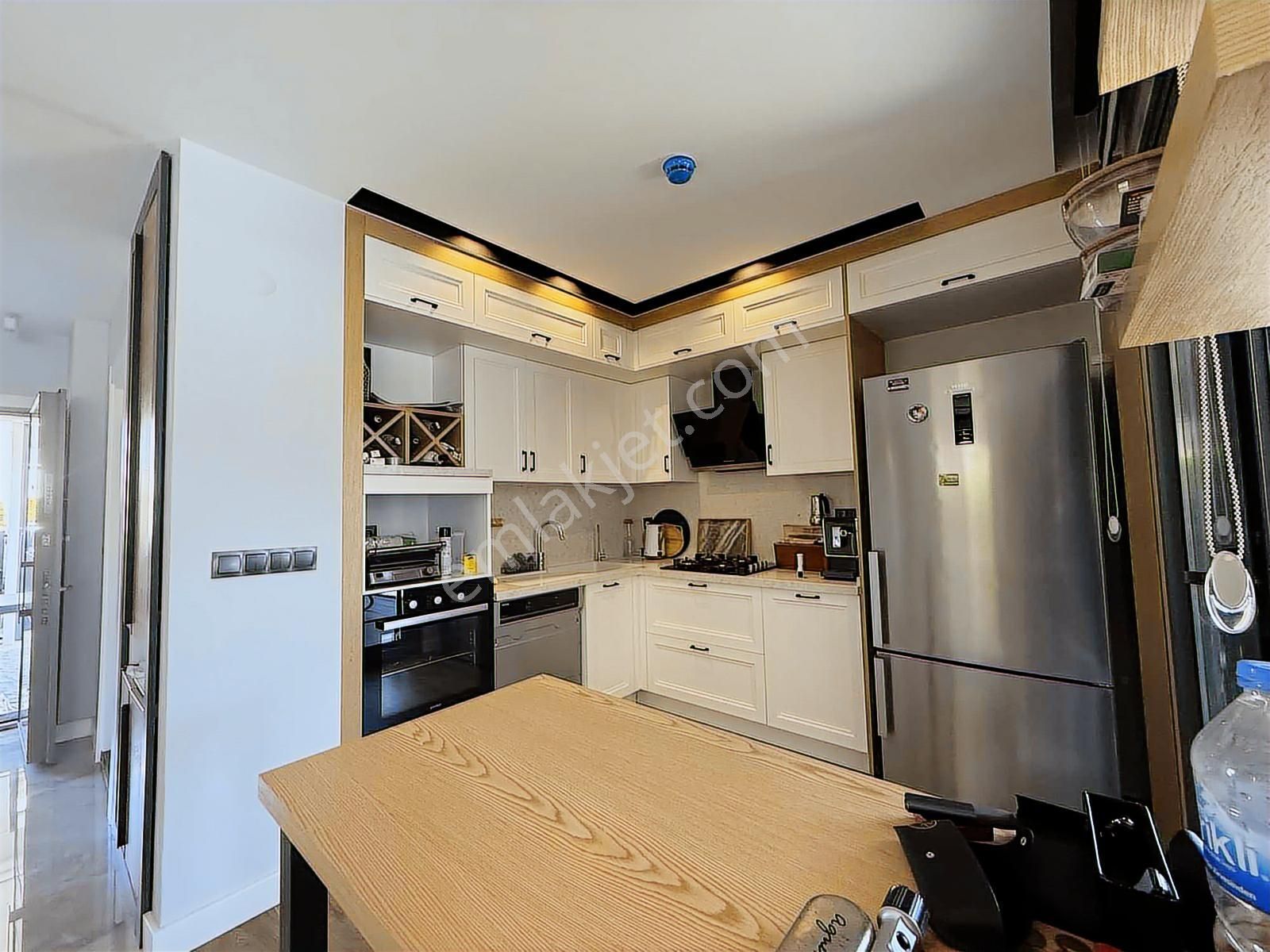 Sevgi Plajına Yakın Satılık 3+1 Villa - Görsel 27