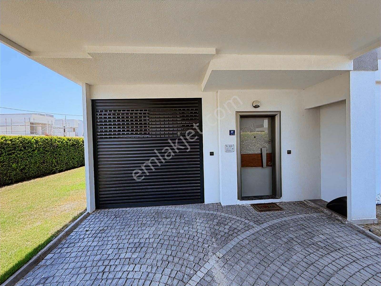 Sevgi Plajına Yakın Satılık 3+1 Villa - Görsel 19