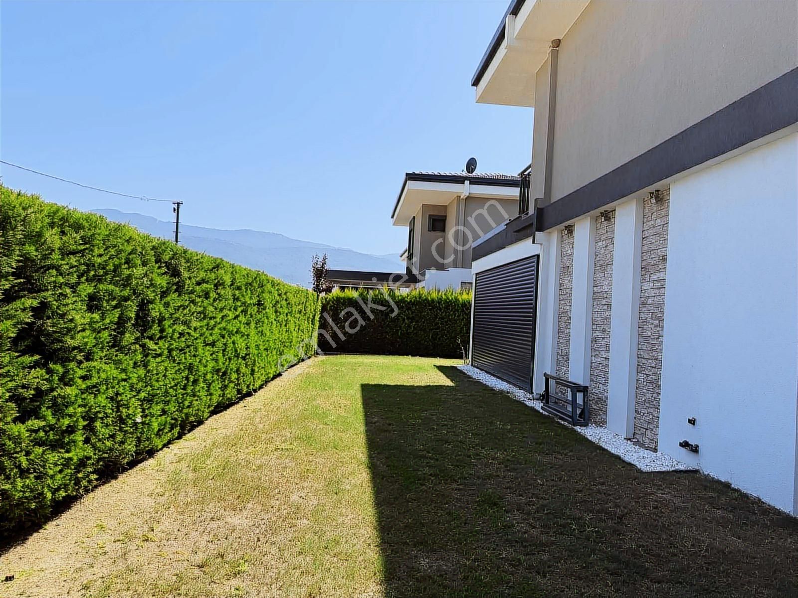 Sevgi Plajına Yakın Satılık 3+1 Villa - Görsel 31