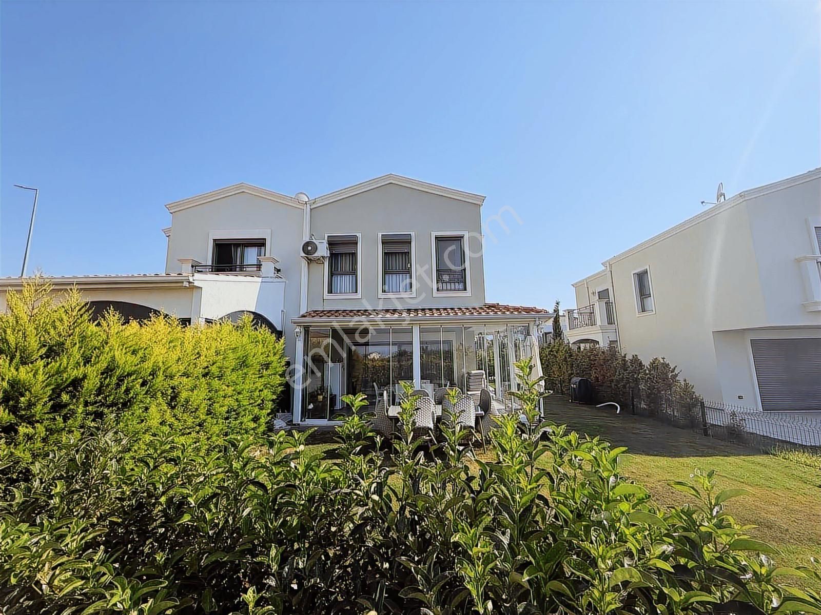 Kuşadası Sevgi Plajı Yakını Storia Bella Villaları Satılık 3+1 - Görsel 5