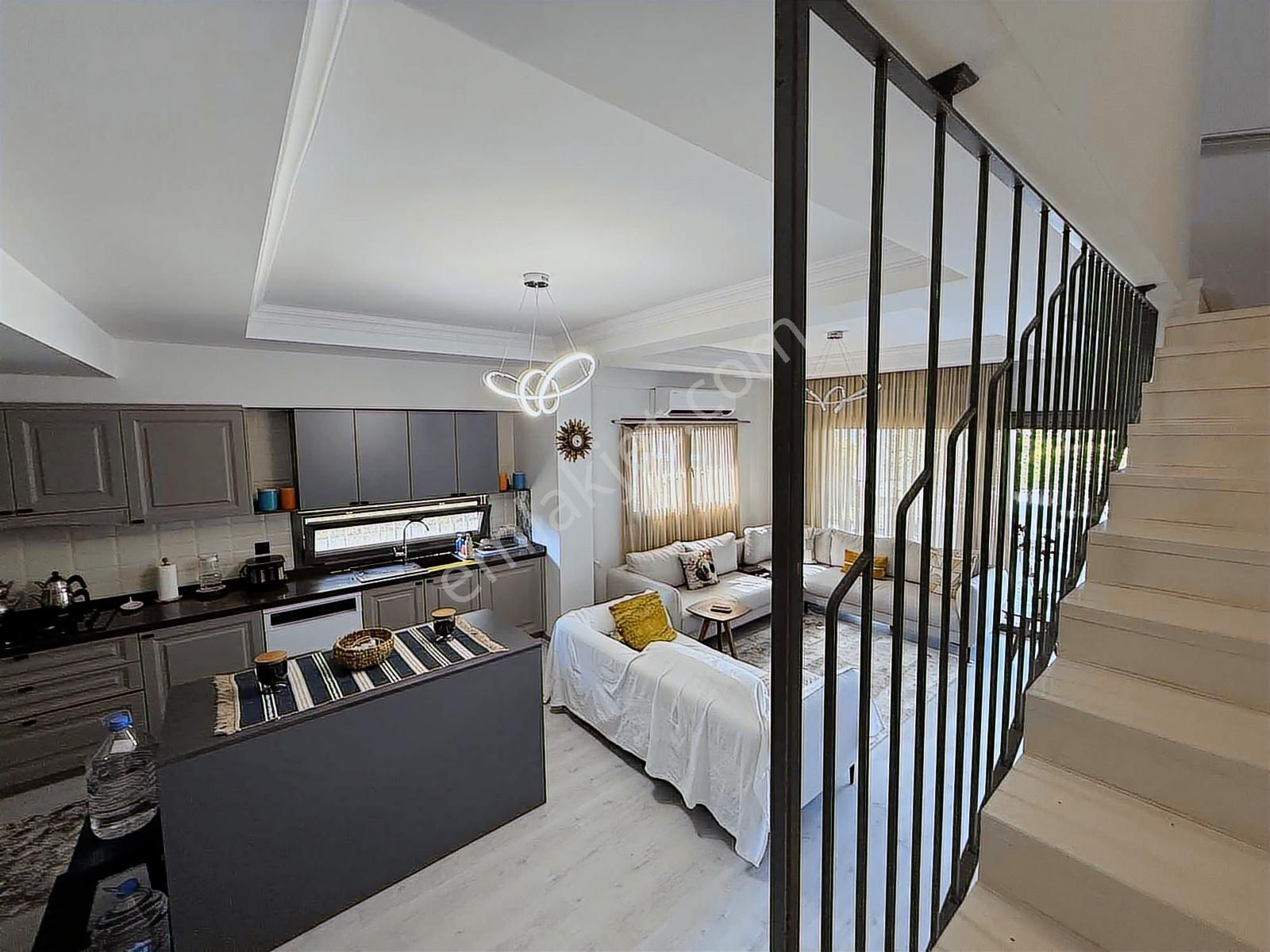 Kuşadası Sevgi Plajı Yakını Storia Bella Villaları Satılık 3+1 - Görsel 14