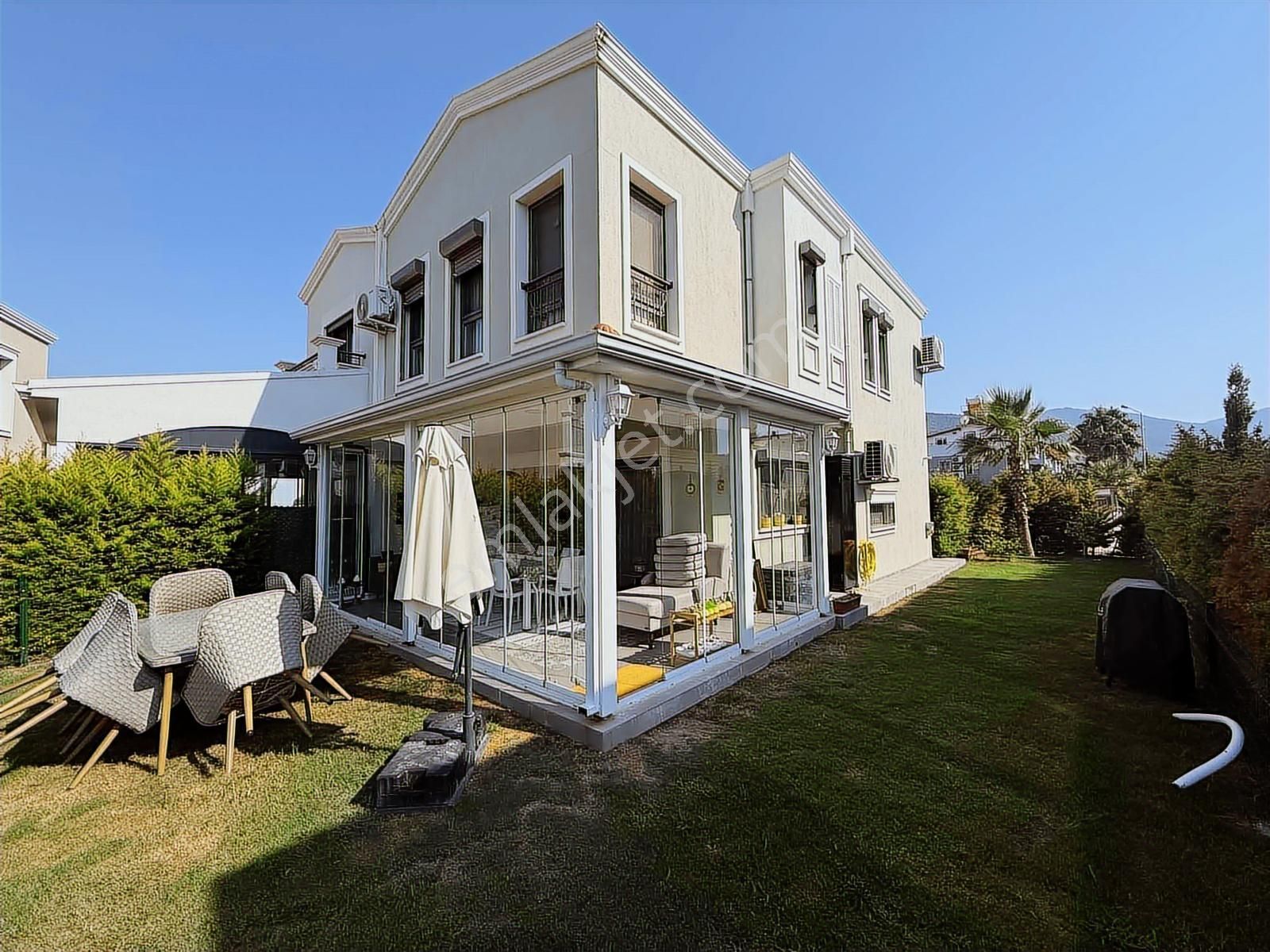 Kuşadası Sevgi Plajı Yakını Storia Bella Villaları Satılık 3+1 - Görsel 4