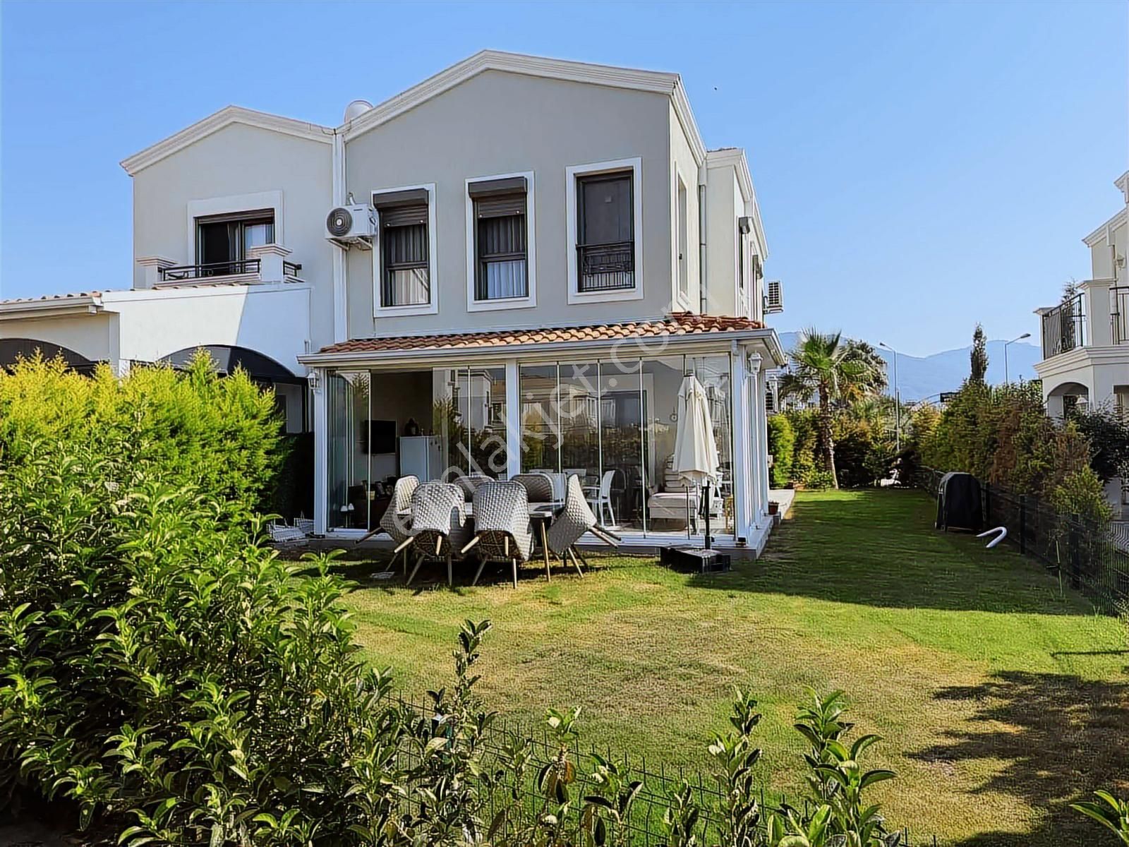 Kuşadası Sevgi Plajı Yakını Storia Bella Villaları Satılık 3+1 - Görsel 11