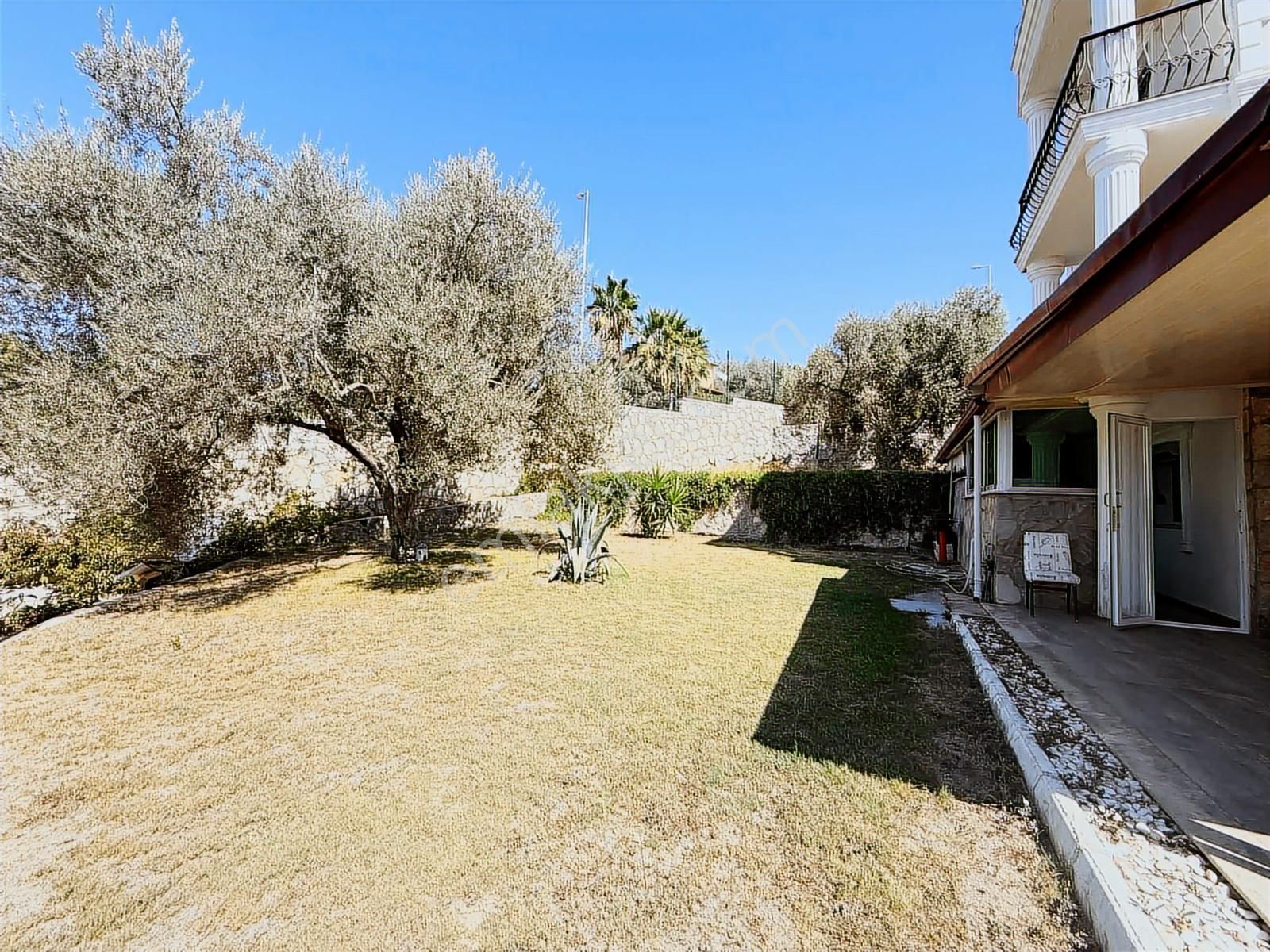 Soğucak Zeytinli Park Sitesinde Satılık Villa 4+1 - Görsel 3