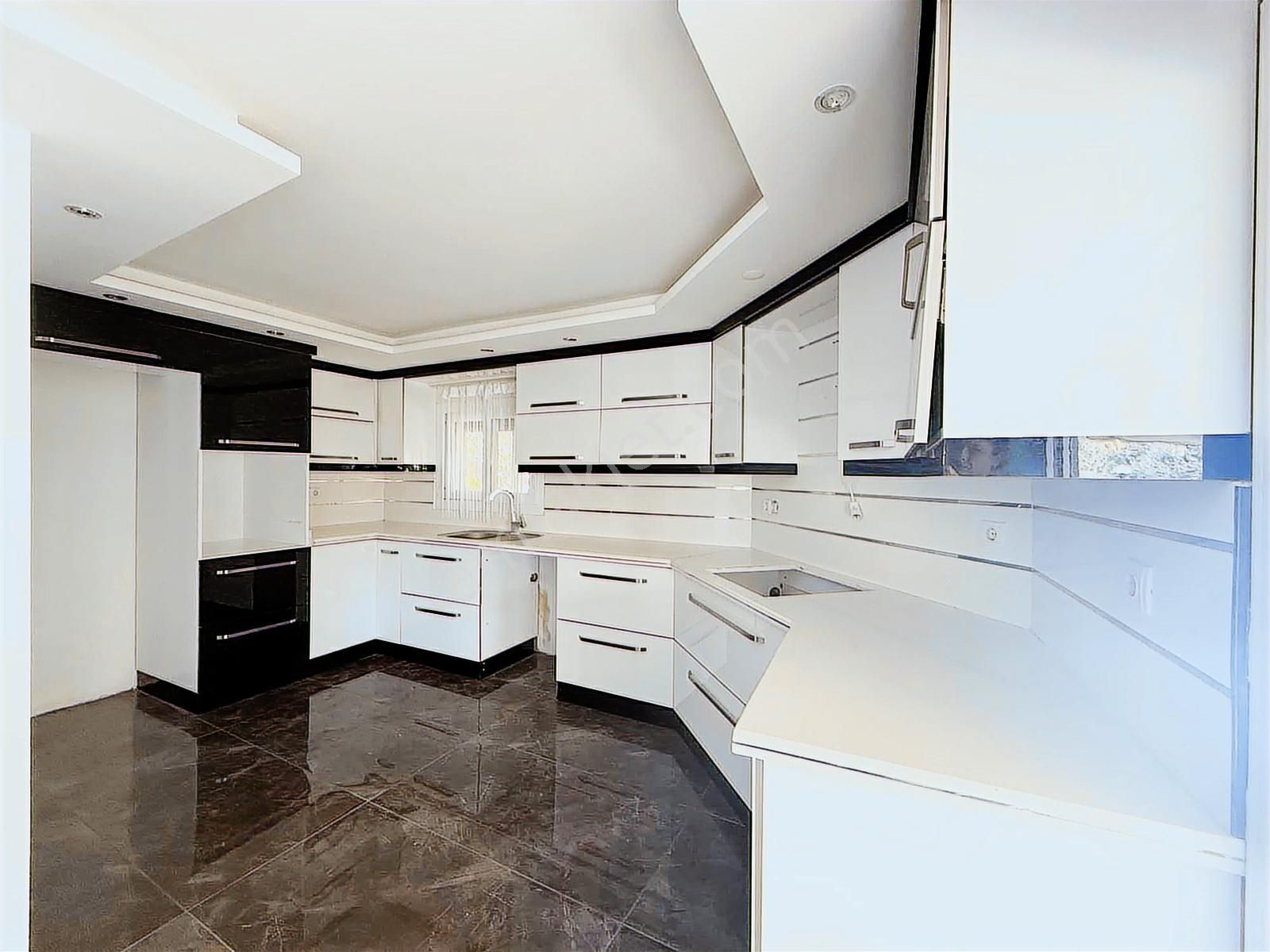 Soğucak Zeytinli Park Sitesinde Satılık Villa 4+1 - Görsel 10