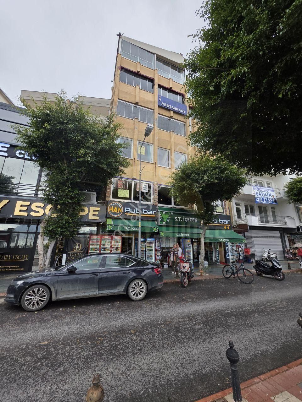 Alanya Çarşi Mahallesinde Geniş 1+1 Ayrı Mütfak Kiralık Daire - Görsel 3