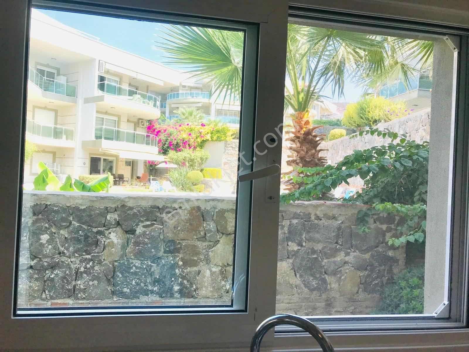 Kuşadası Lenapark Rezidansta Satılık 2+1 Bahçe Katı - Görsel 16