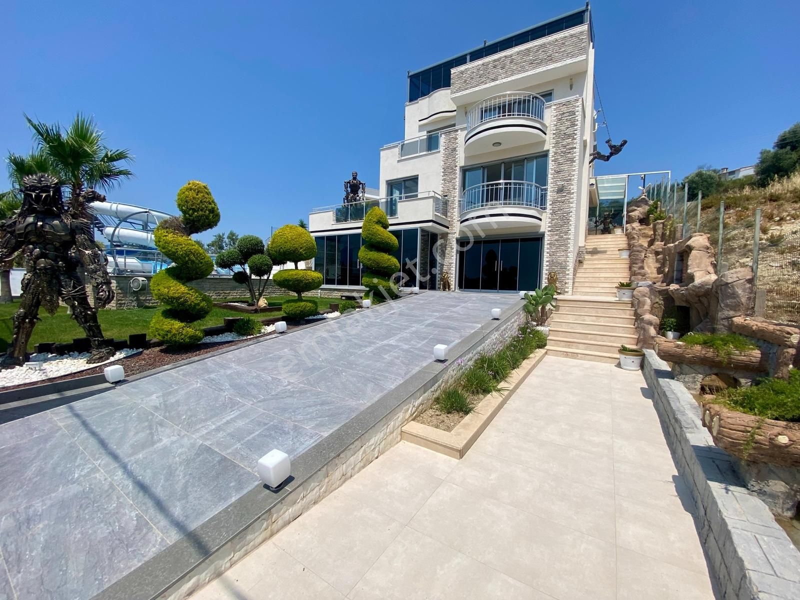 Kuşadası'nda Hayallerinizi Zorlayan 5+2 1250m2 Lüks Villa - Görsel 8