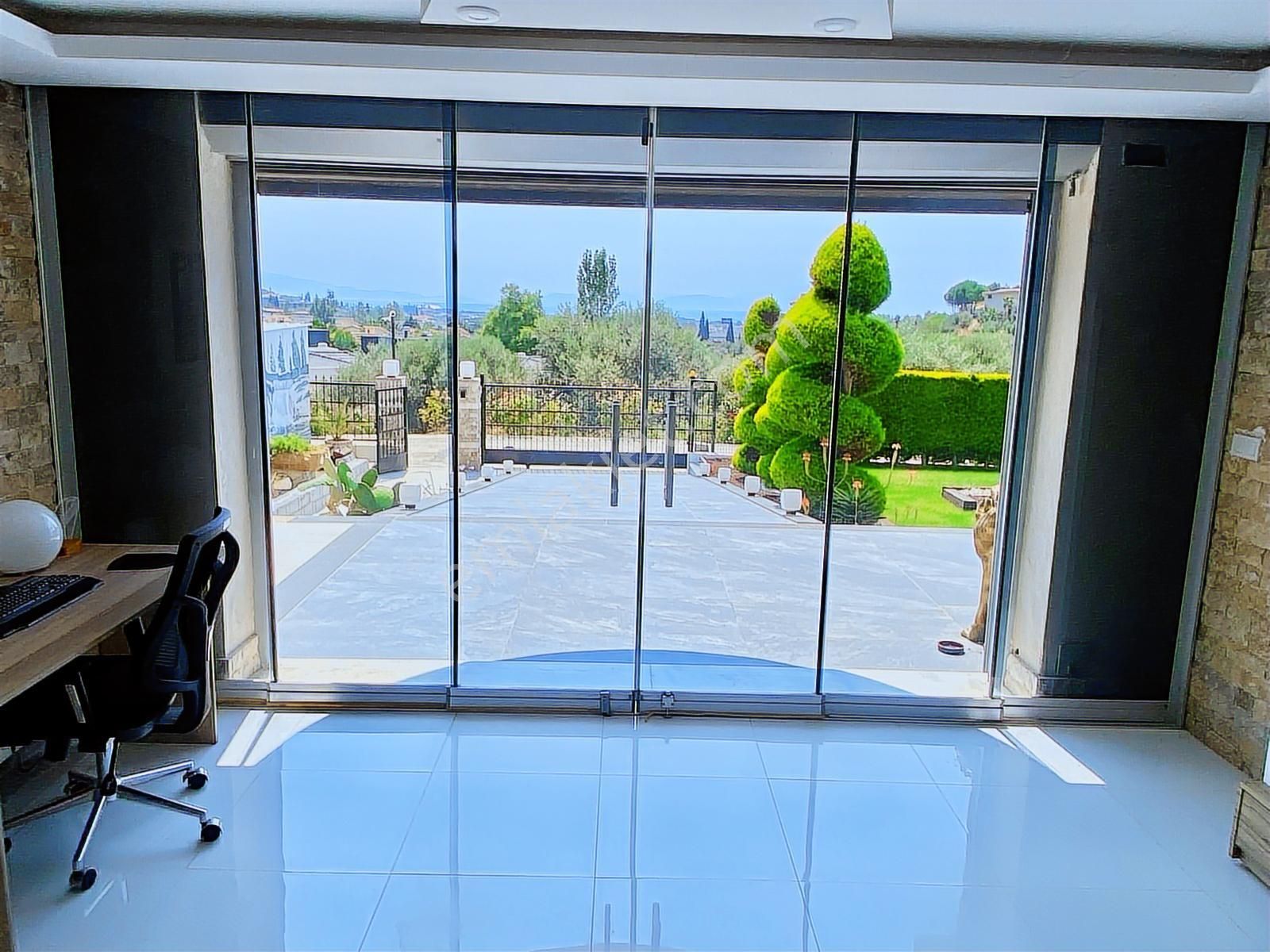 Kuşadası'nda Hayallerinizi Zorlayan 5+2 1250m2 Lüks Villa - Görsel 24