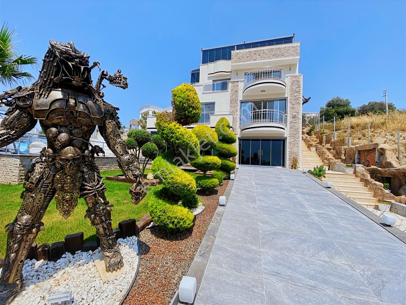 Kuşadası'nda Hayallerinizi Zorlayan 5+2 1250m2 Lüks Villa - Görsel 20