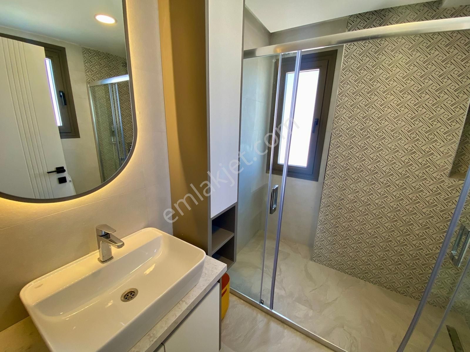 Kuşadası'nda Özel Havuzlu Tam Müstakil 4+1 Sıfır Lüks Villa - Görsel 19