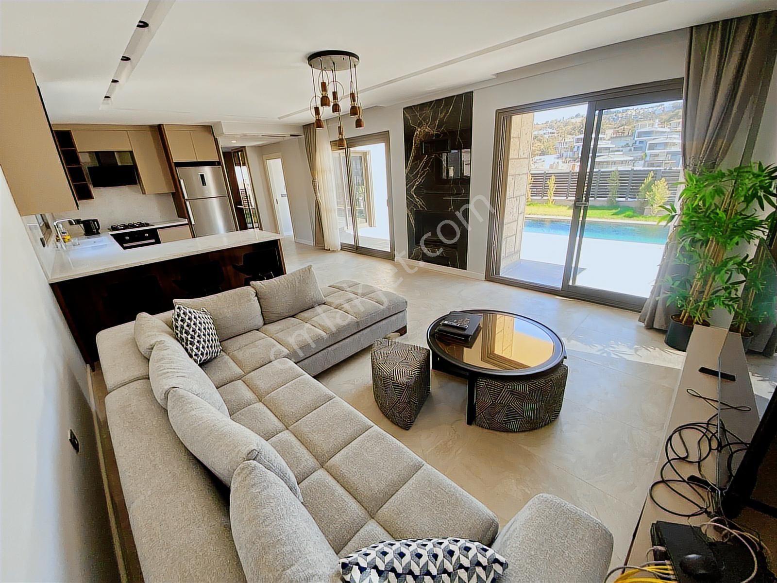 Kuşadası'nda Özel Havuzlu Tam Müstakil 4+1 Sıfır Lüks Villa - Görsel 17