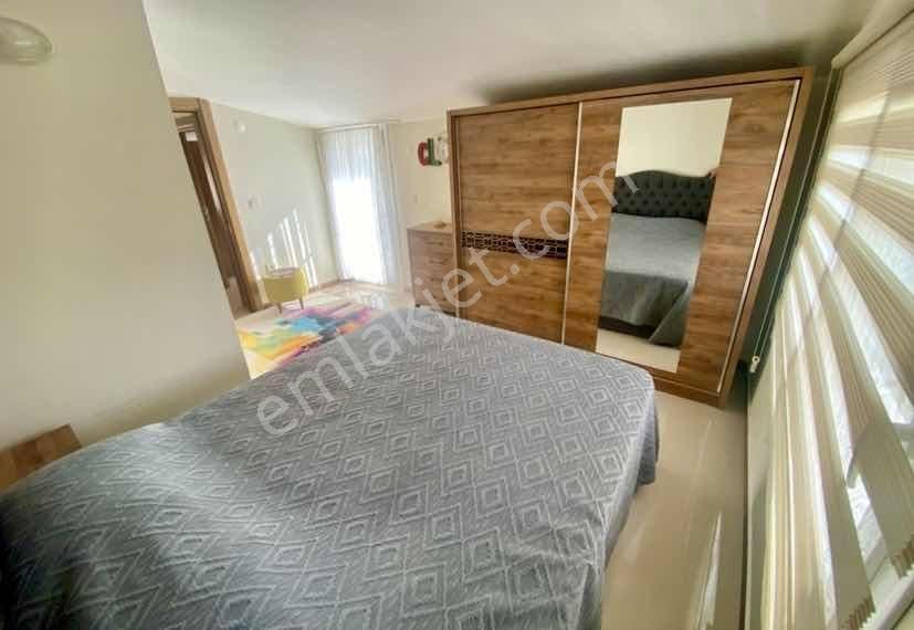 Kuşadası'nda Muhteşem Konumda 5+2 Yatırımlık Tripleks Villa - Görsel 21