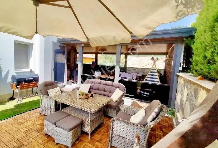 Kuşadası'nda Muhteşem Konumda 5+2 Yatırımlık Tripleks Villa - Görsel 3