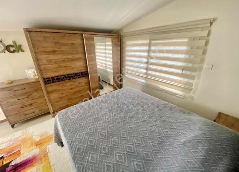 Kuşadası'nda Muhteşem Konumda 5+2 Yatırımlık Tripleks Villa - Görsel 12