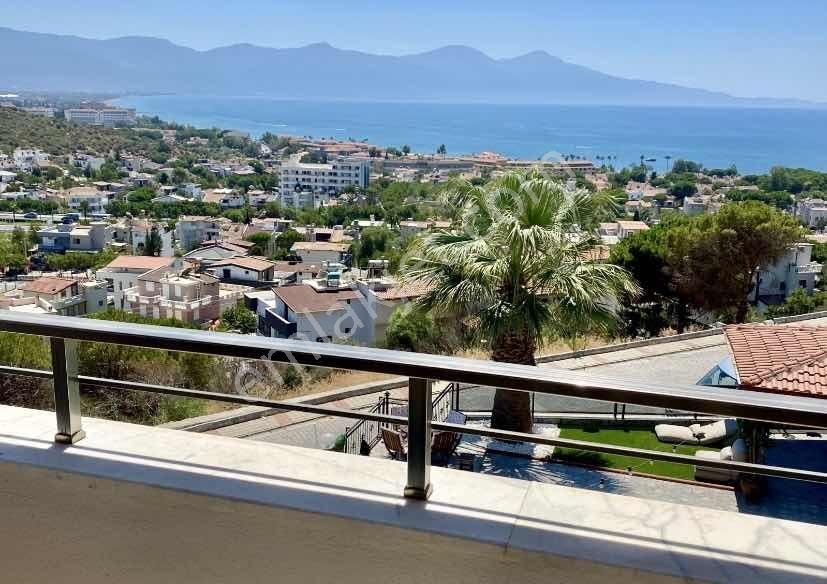 Kuşadası'nda Müstakil Havuzlu Deniz Manzaralı 5+1 Lüks Villa - Görsel 31