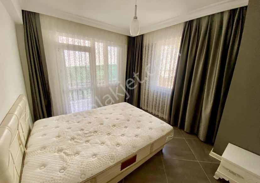 Kuşadası'nda Müstakil Havuzlu Deniz Manzaralı 5+1 Lüks Villa - Görsel 3